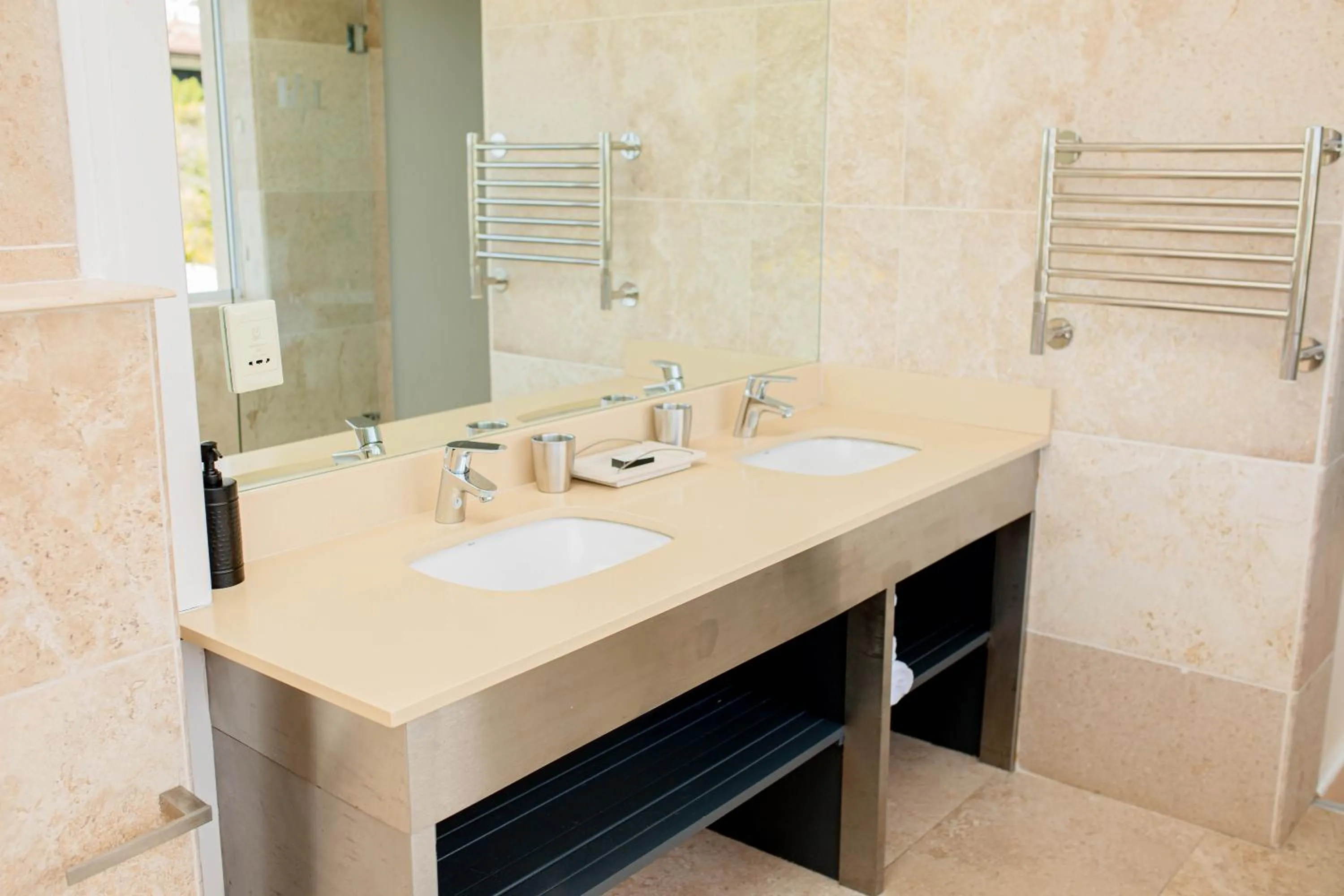 Bathroom in Vetho Villa