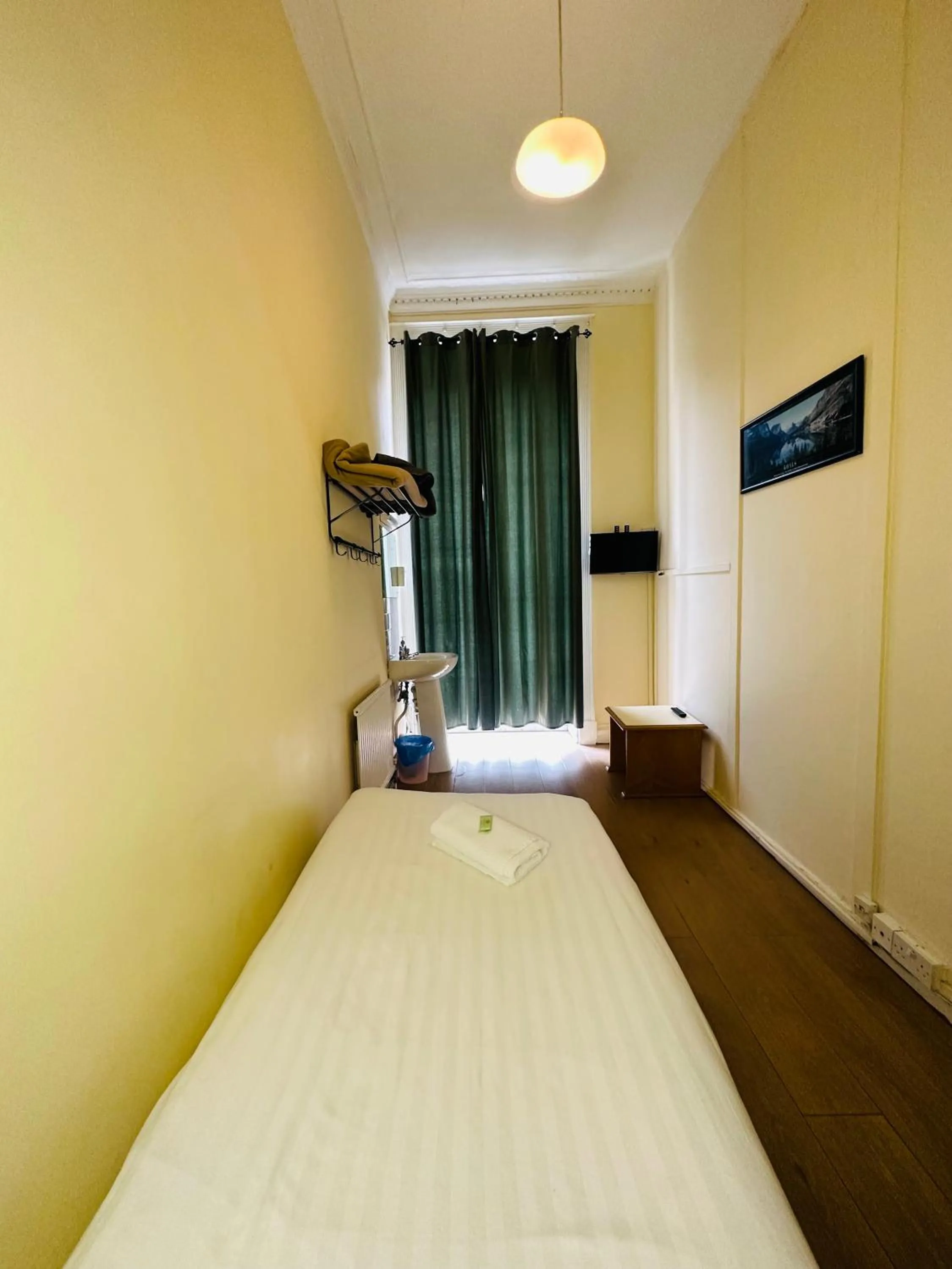 Bedroom, Bed in Thanet Hotel Annex