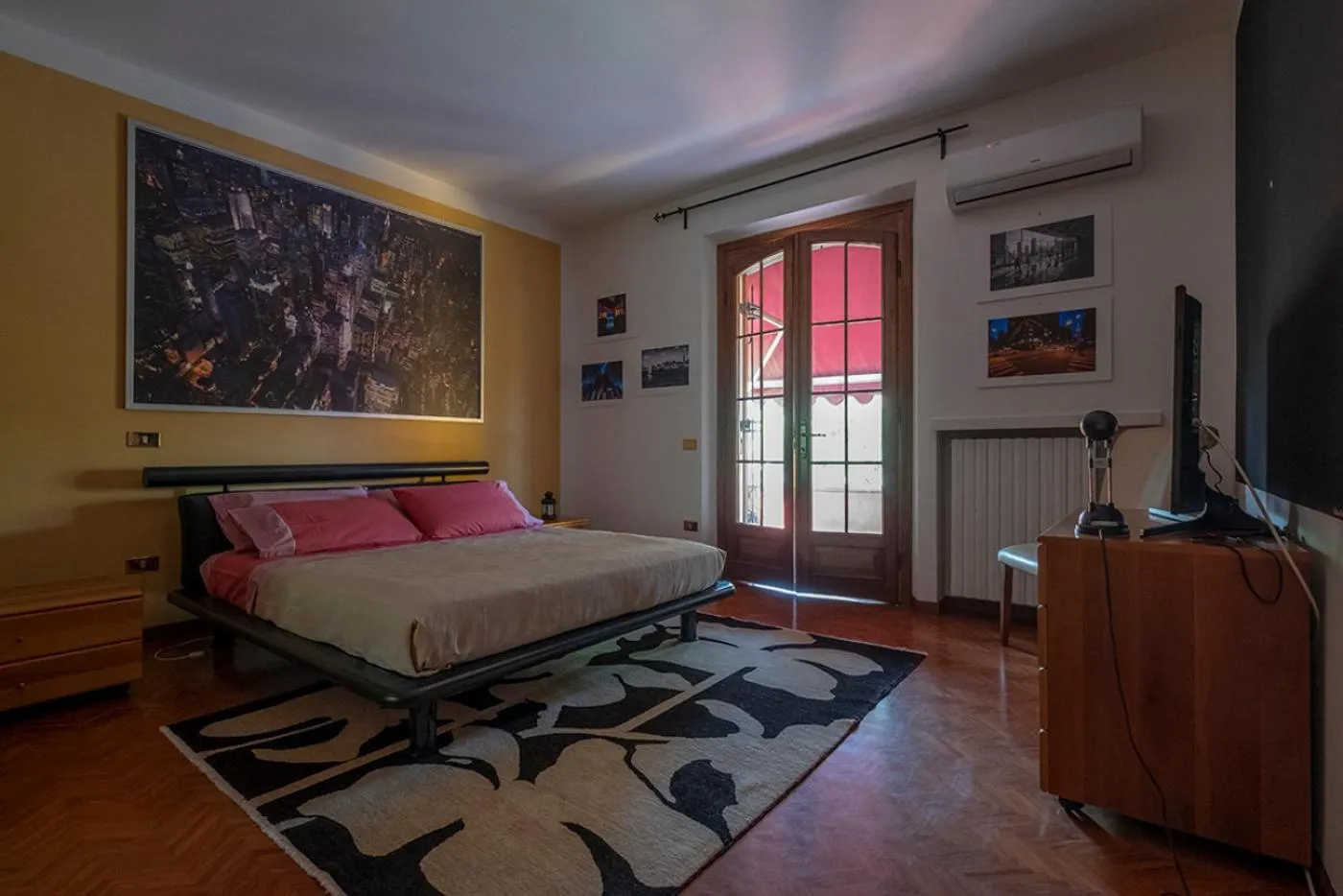 TV and multimedia, Bed in Villa Brama