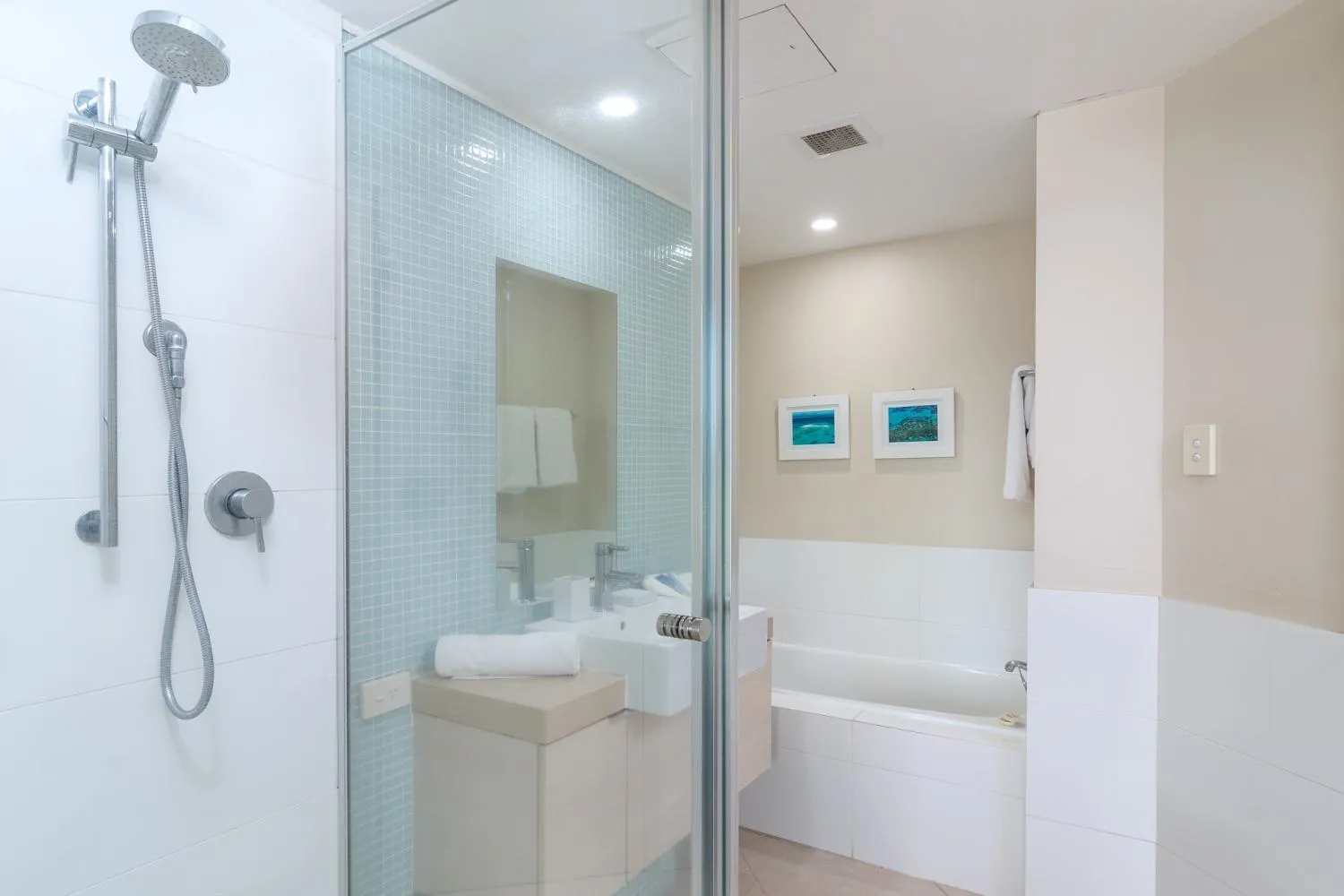 Toilet in 201 Lake Street