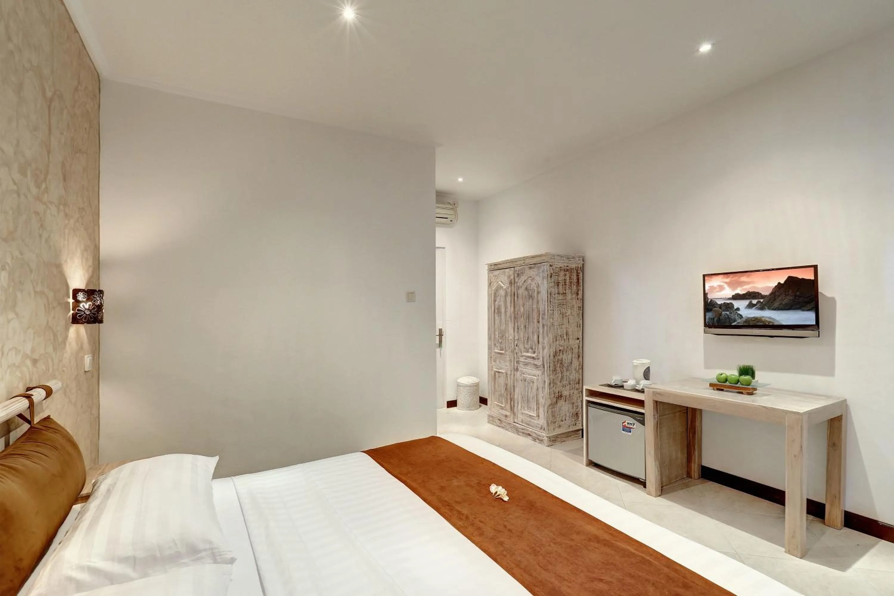 Bed in Nipuri Resort and Villas Seminyak by Kamara