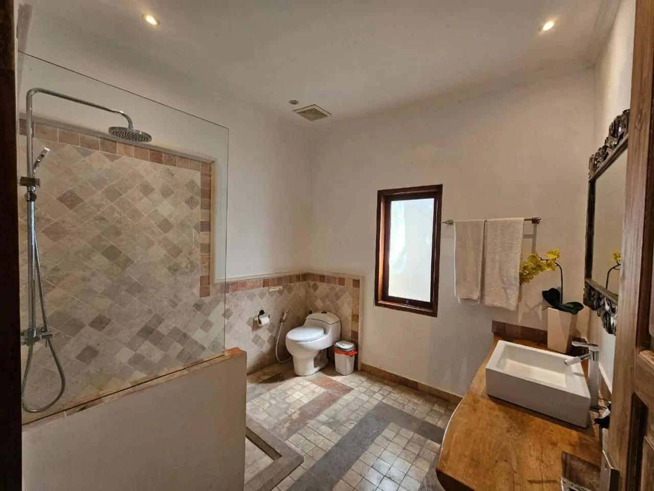 Nipuri Resort and Villas Seminyak by Kamara