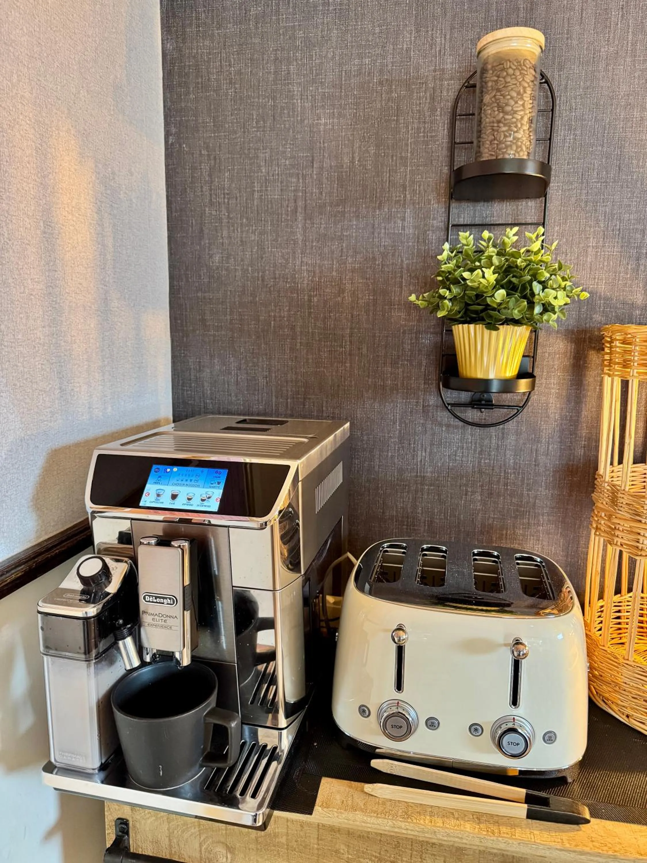 Breakfast in Les Vieilles Digues