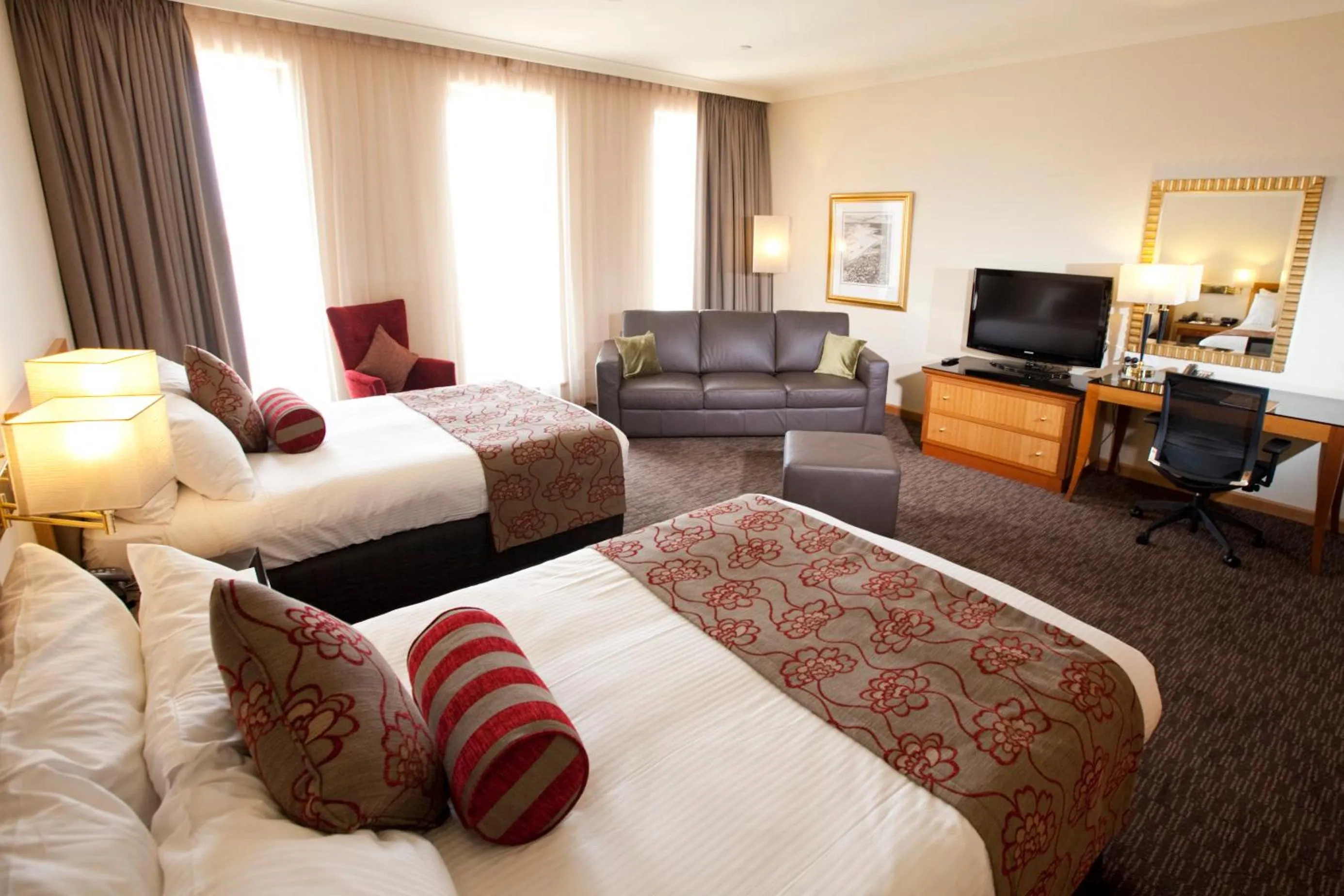 Club Twin River View Room in Duxton Hotel Perth