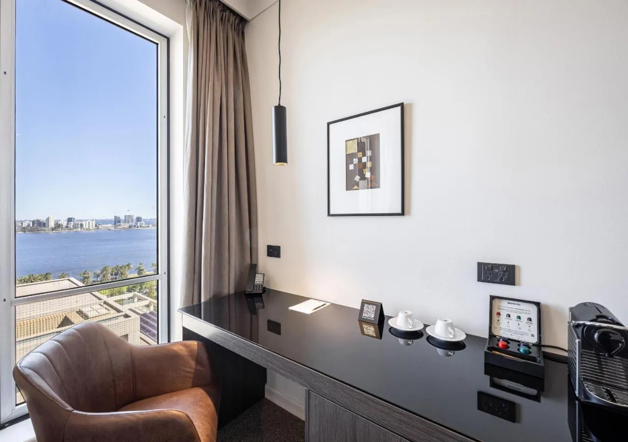 TV and multimedia in Duxton Hotel Perth