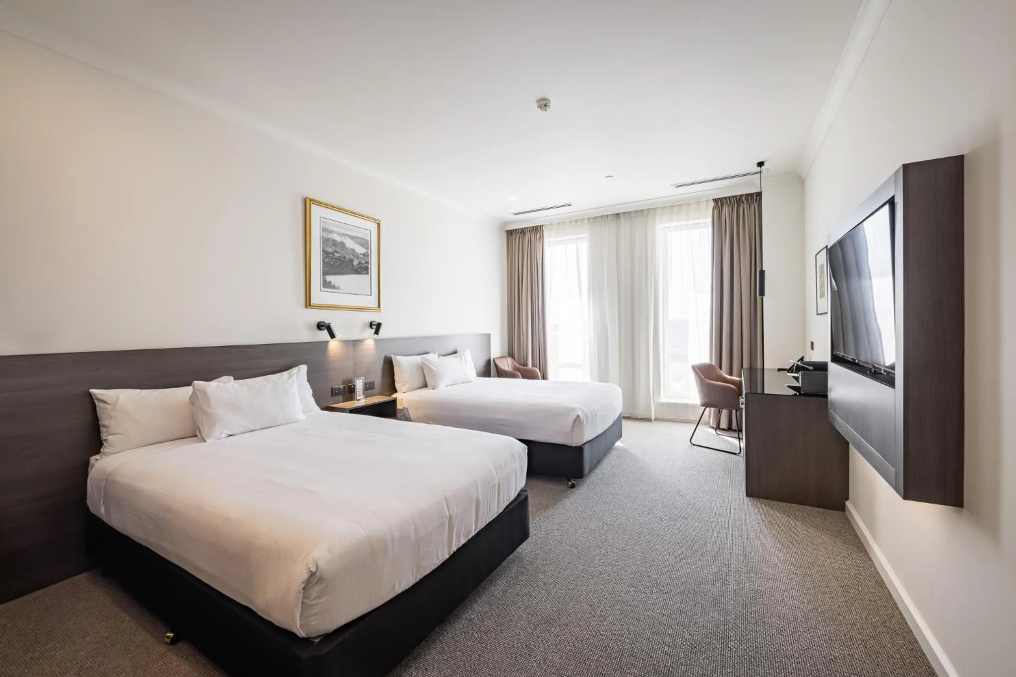 Bed in Duxton Hotel Perth