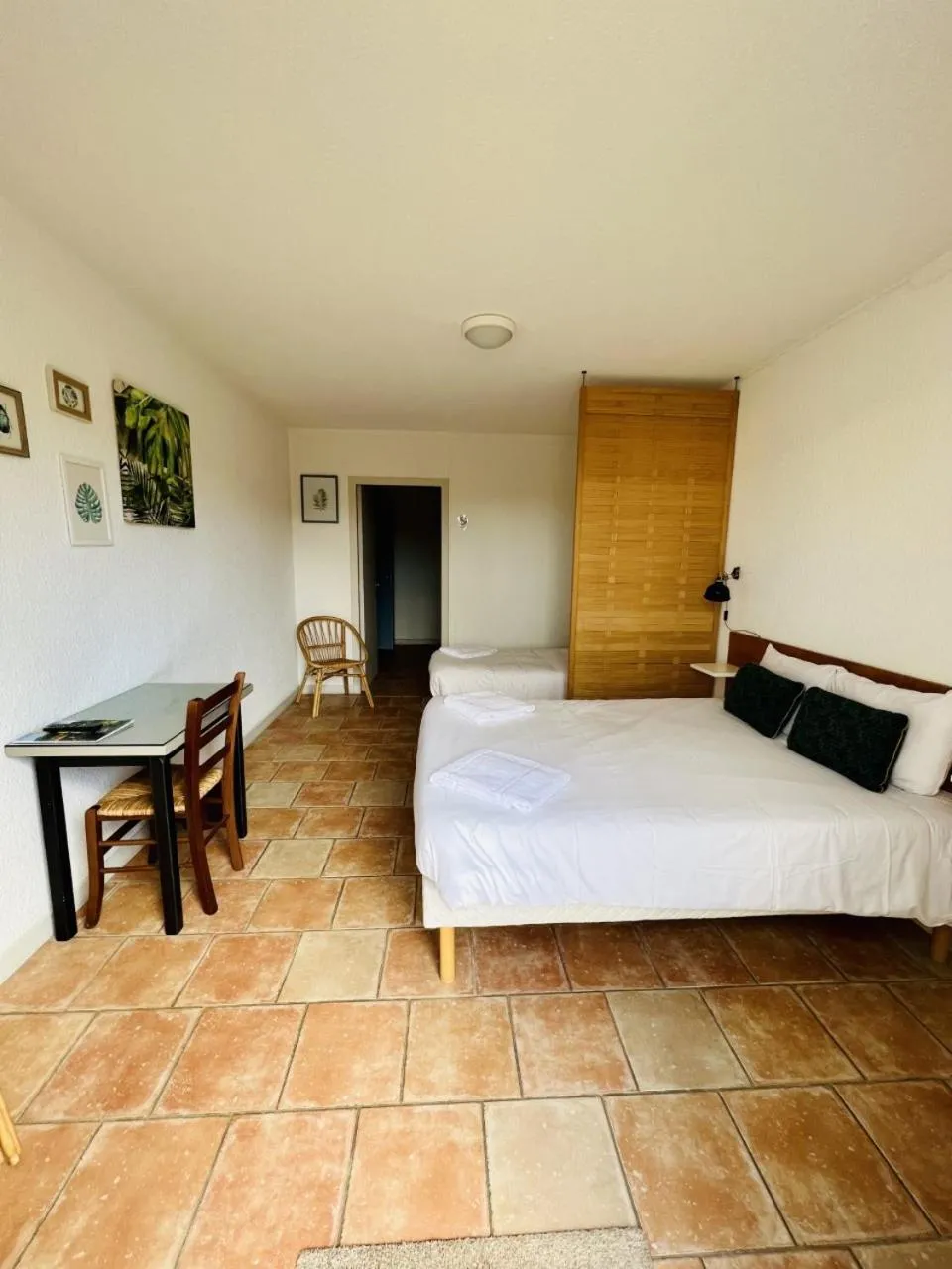 Bed in Hôtel Rose des Vents