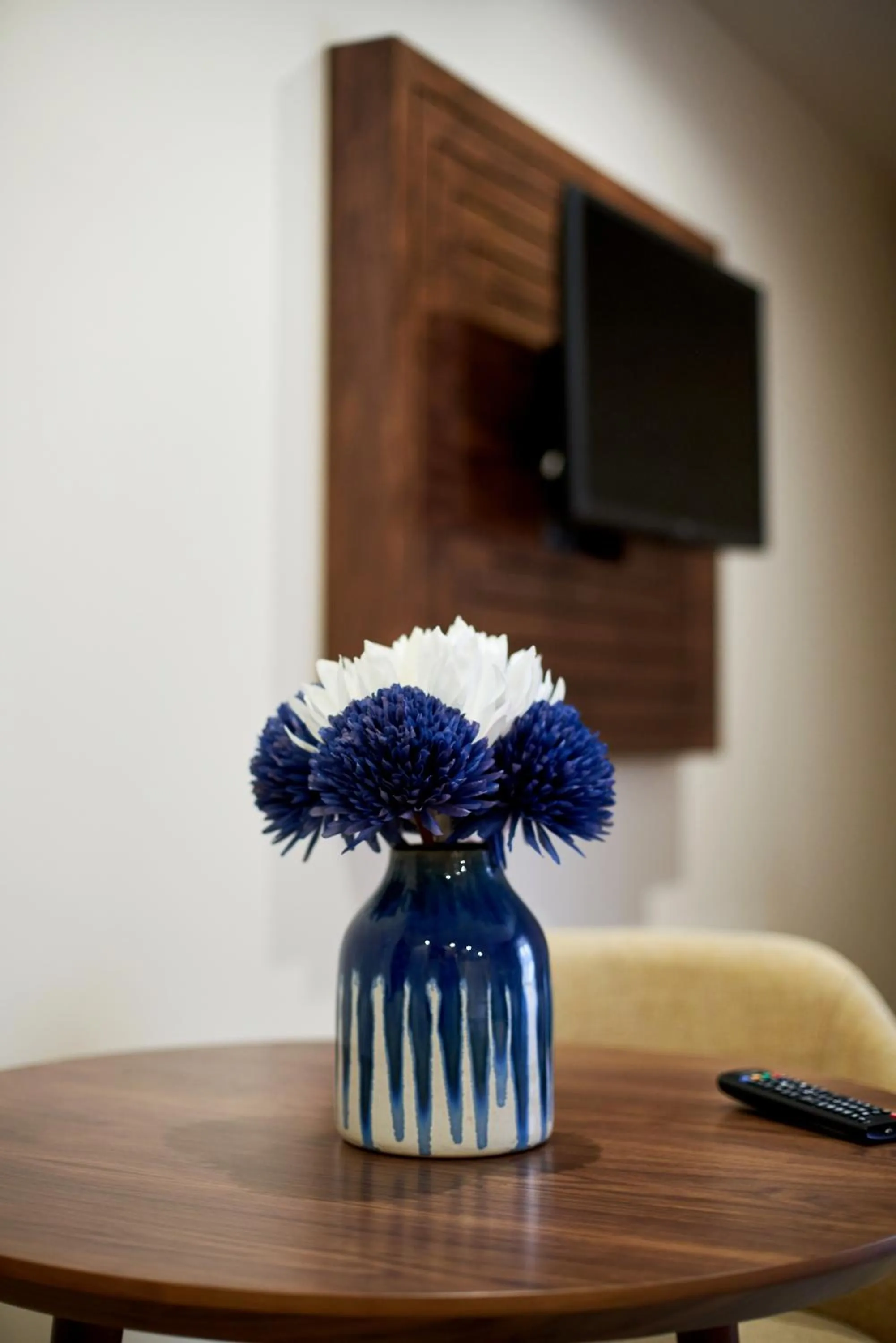 TV and multimedia in Signature Apartments Os Terceiros