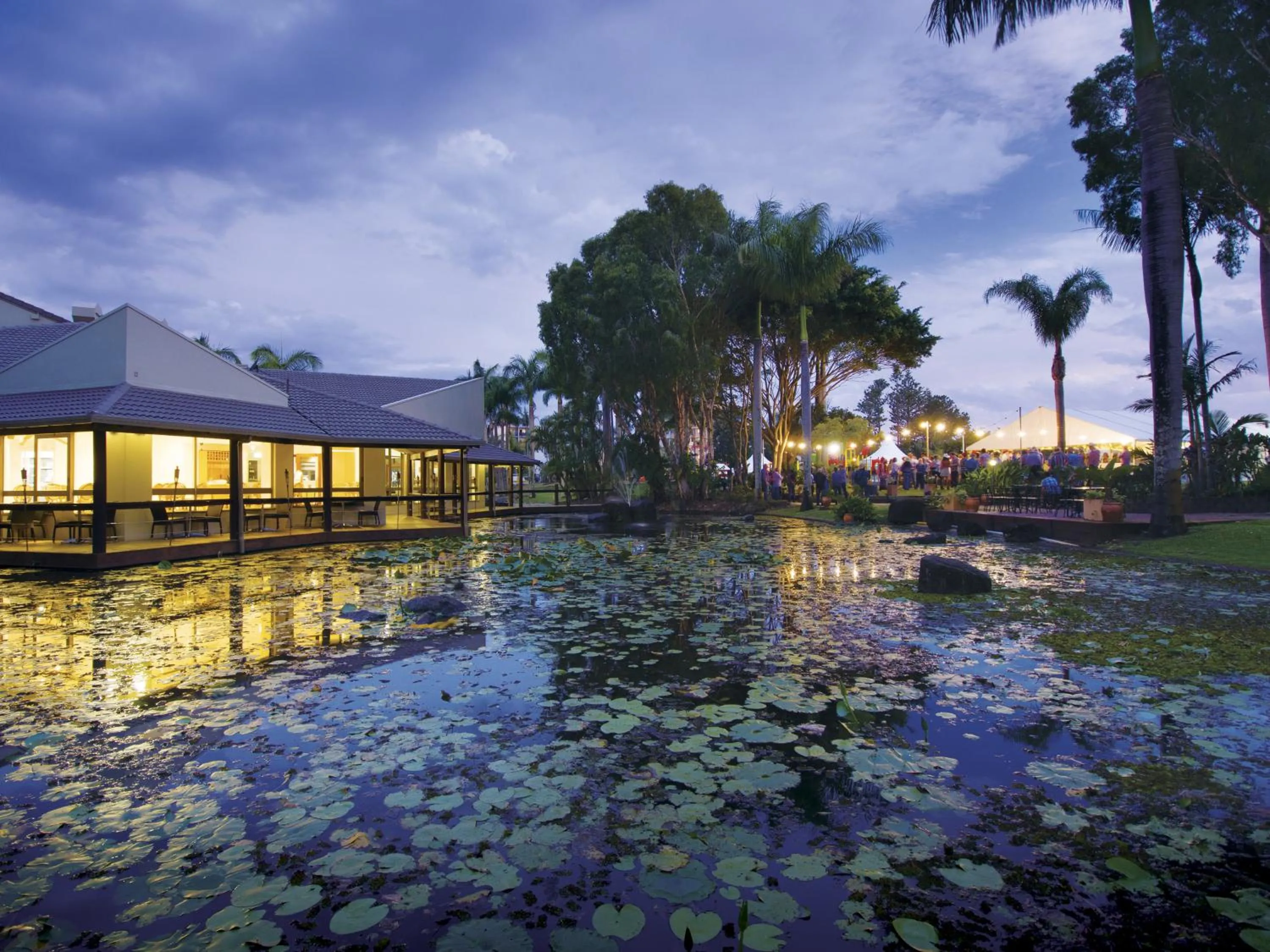 Facade/entrance in Oaks Sunshine Coast Oasis Resort