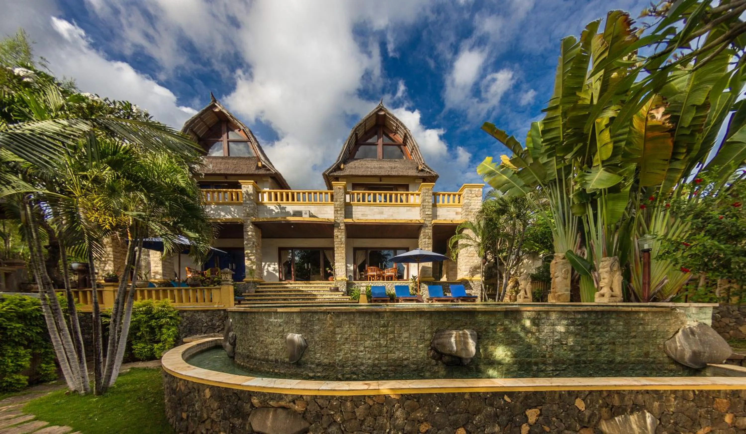 Balcony/Terrace in Onlyou Villas