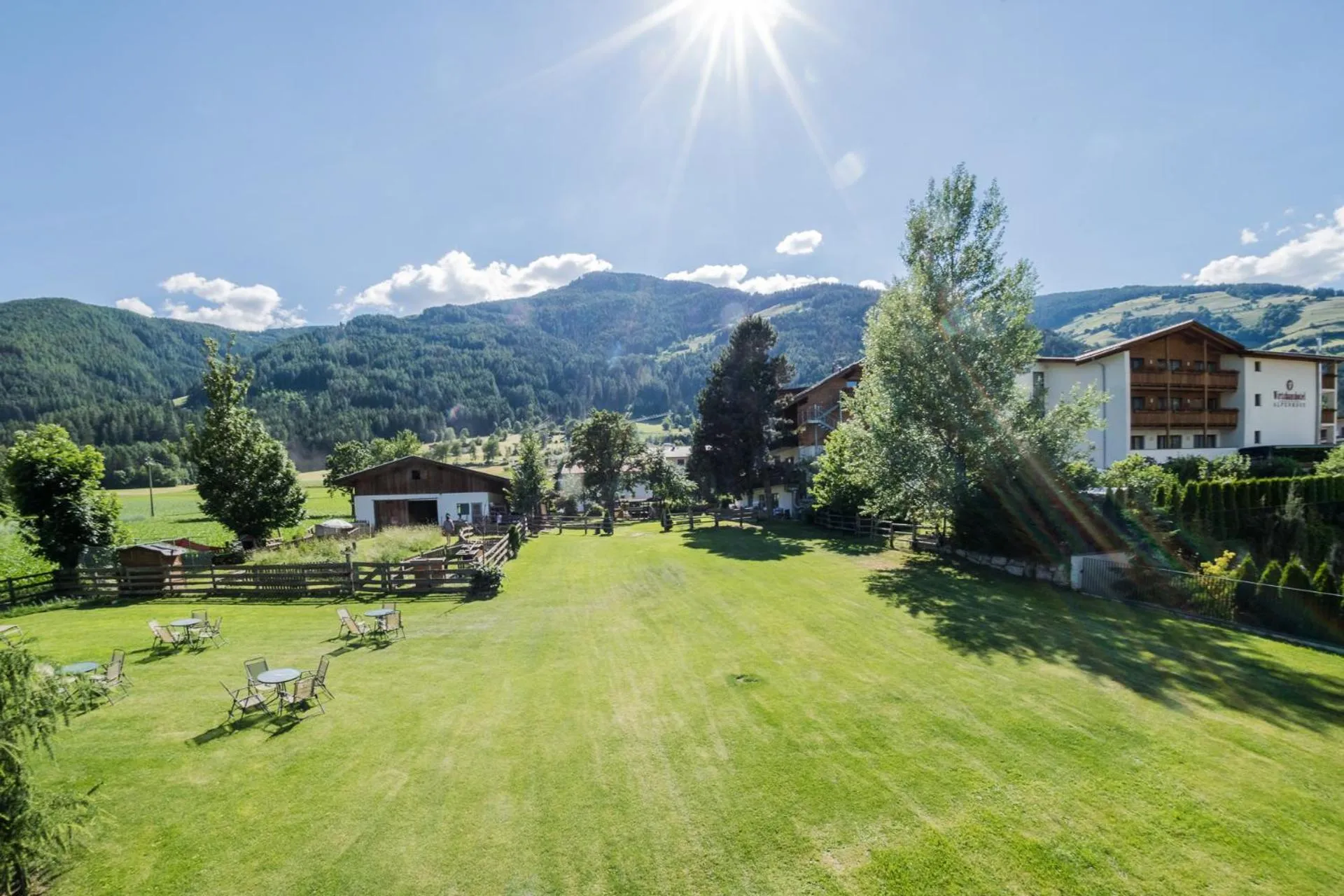 Garden in Wirtshaushotel Alpenrose