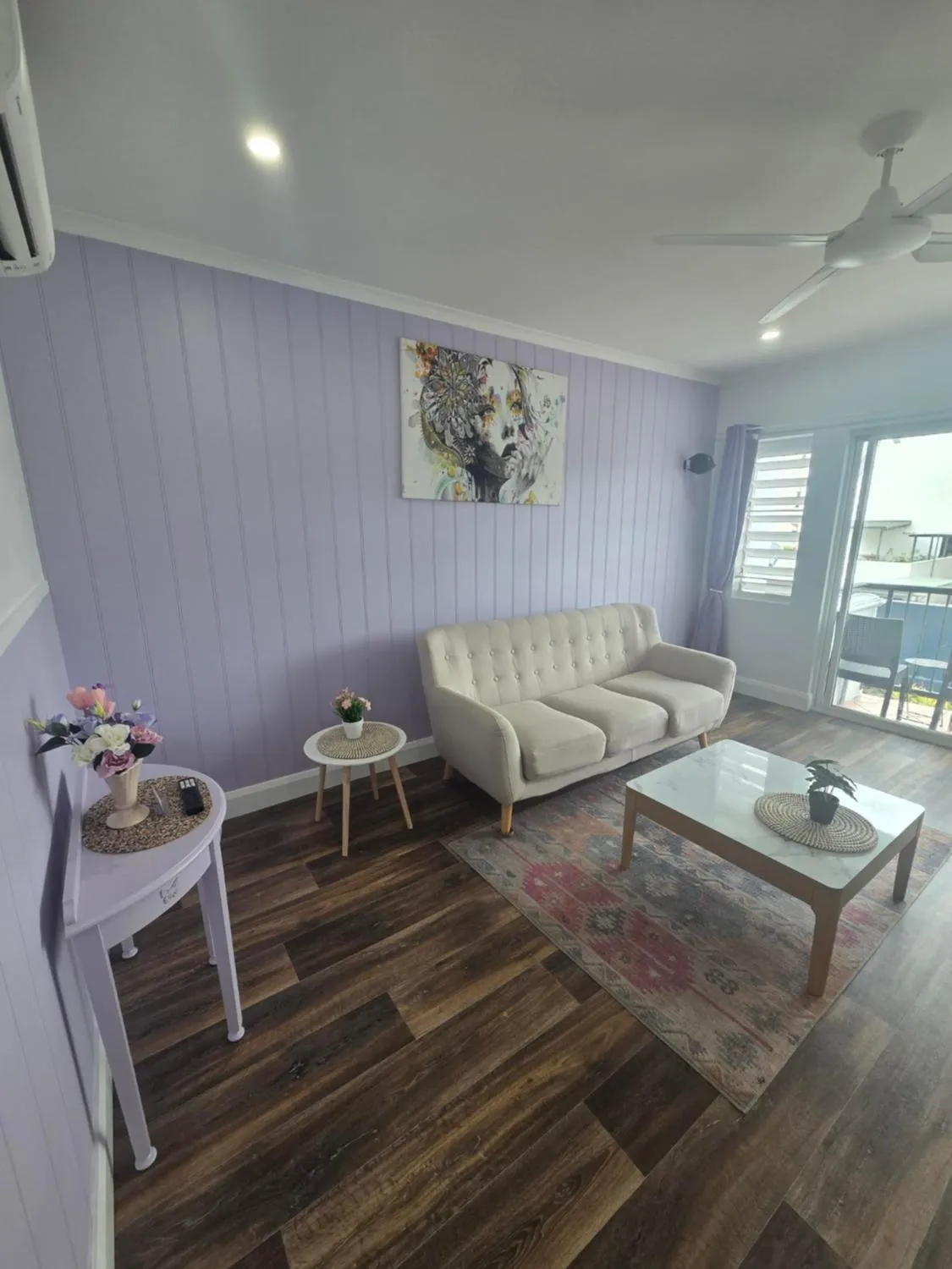 Villa Vaucluse Apartments