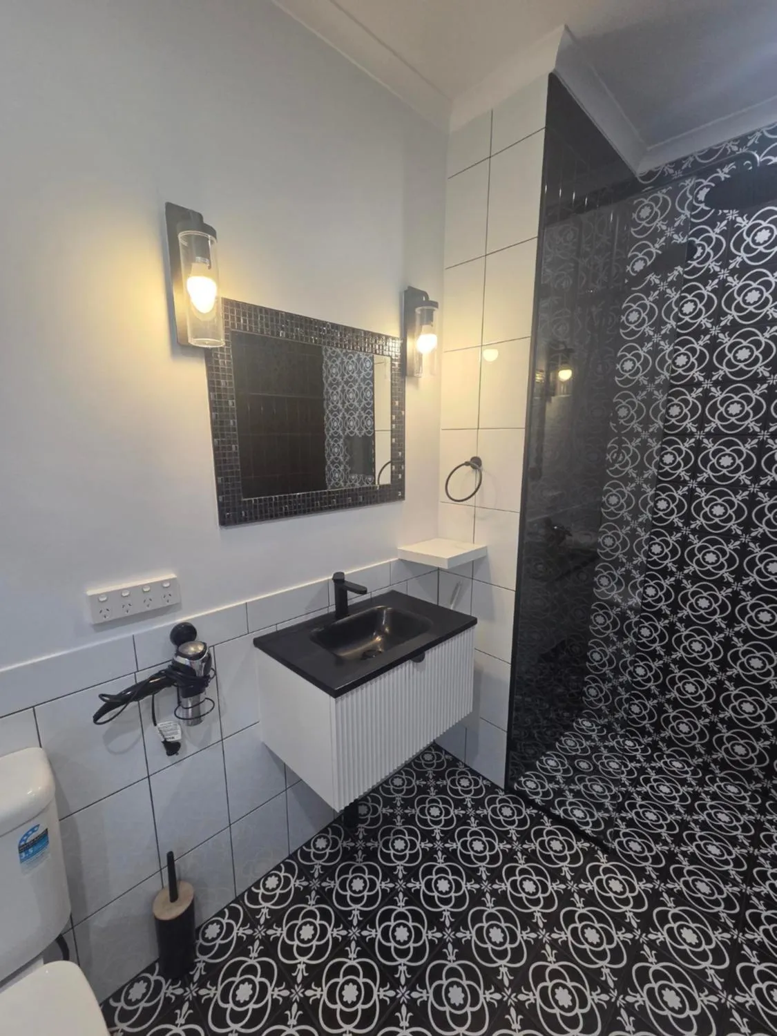 Villa Vaucluse Apartments