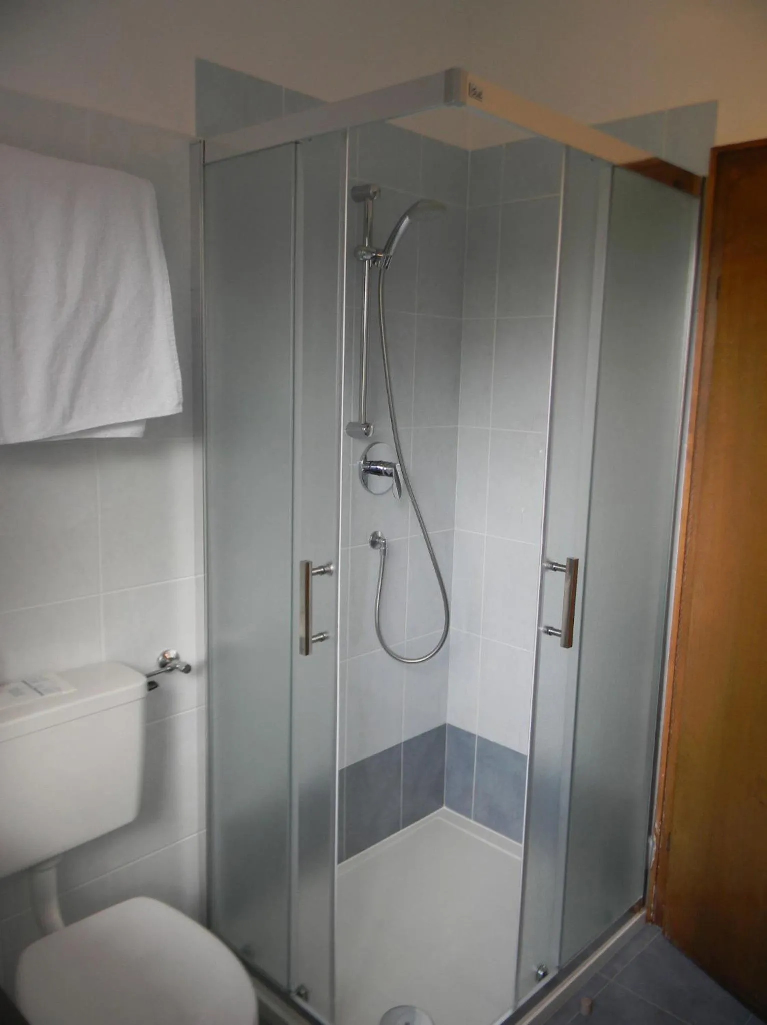 Toilet in Hotel Bologna