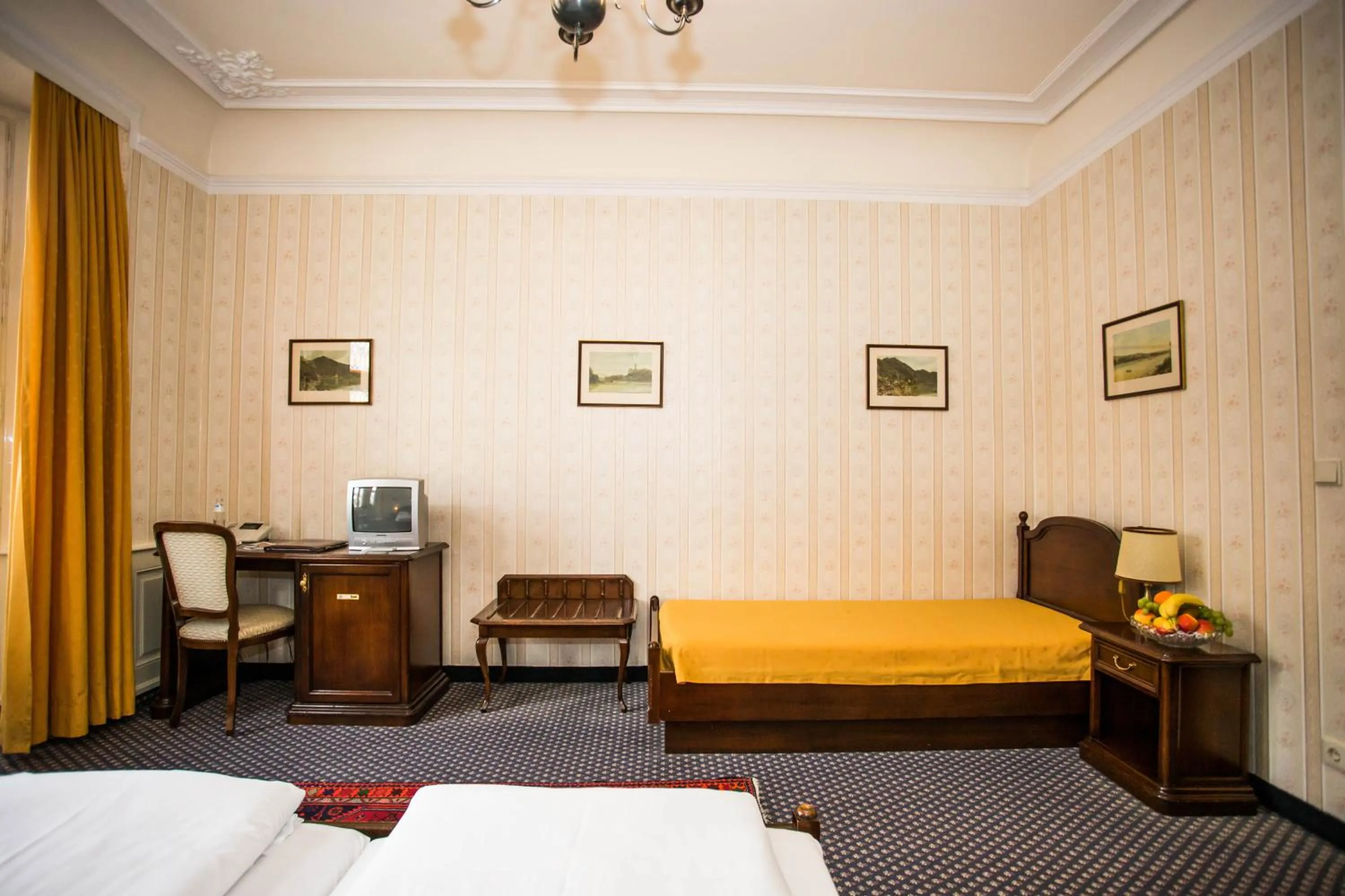 Photo of the whole room, Bed in Hotel Atlanta