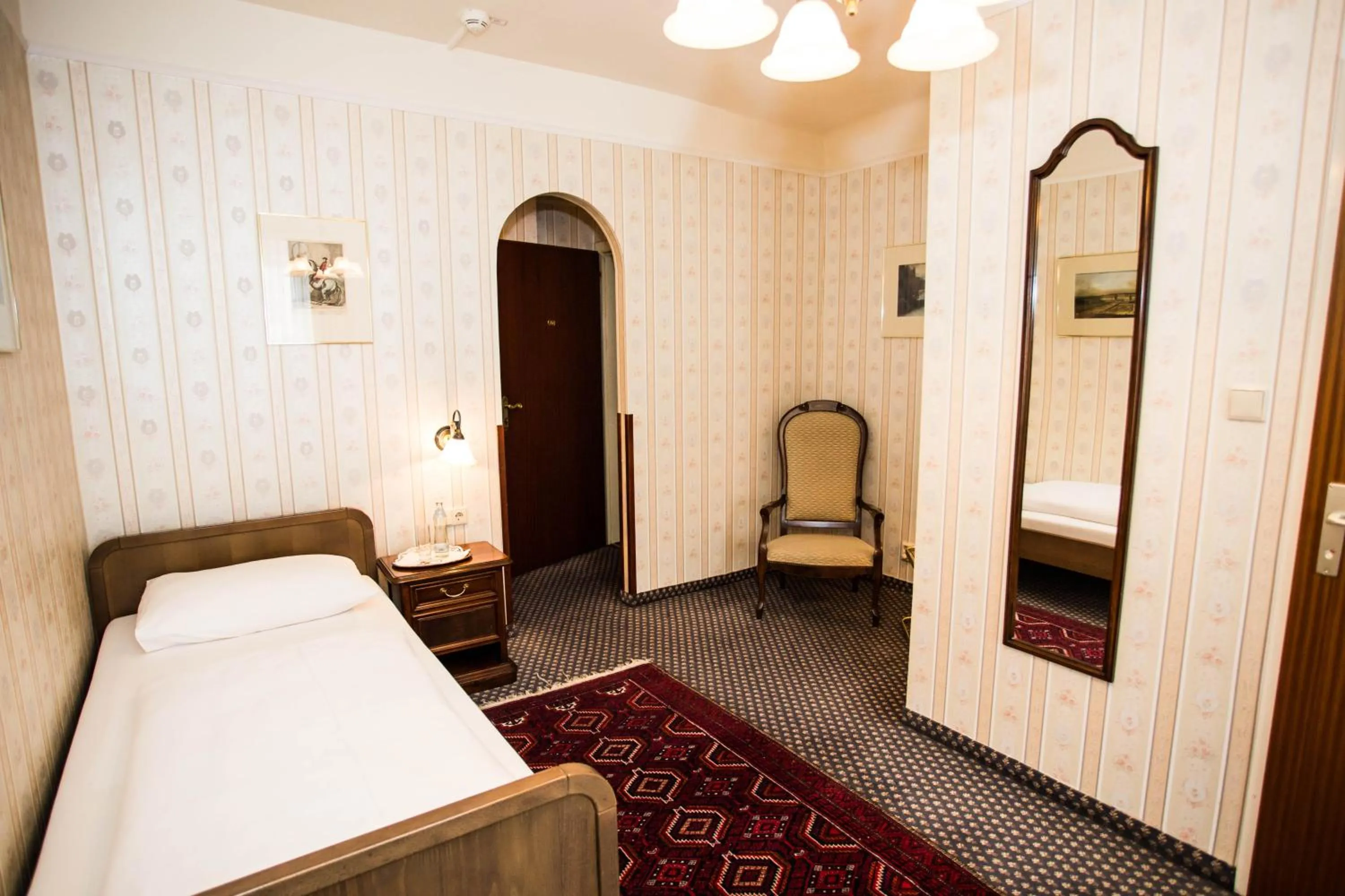 Photo of the whole room, Bed in Hotel Atlanta