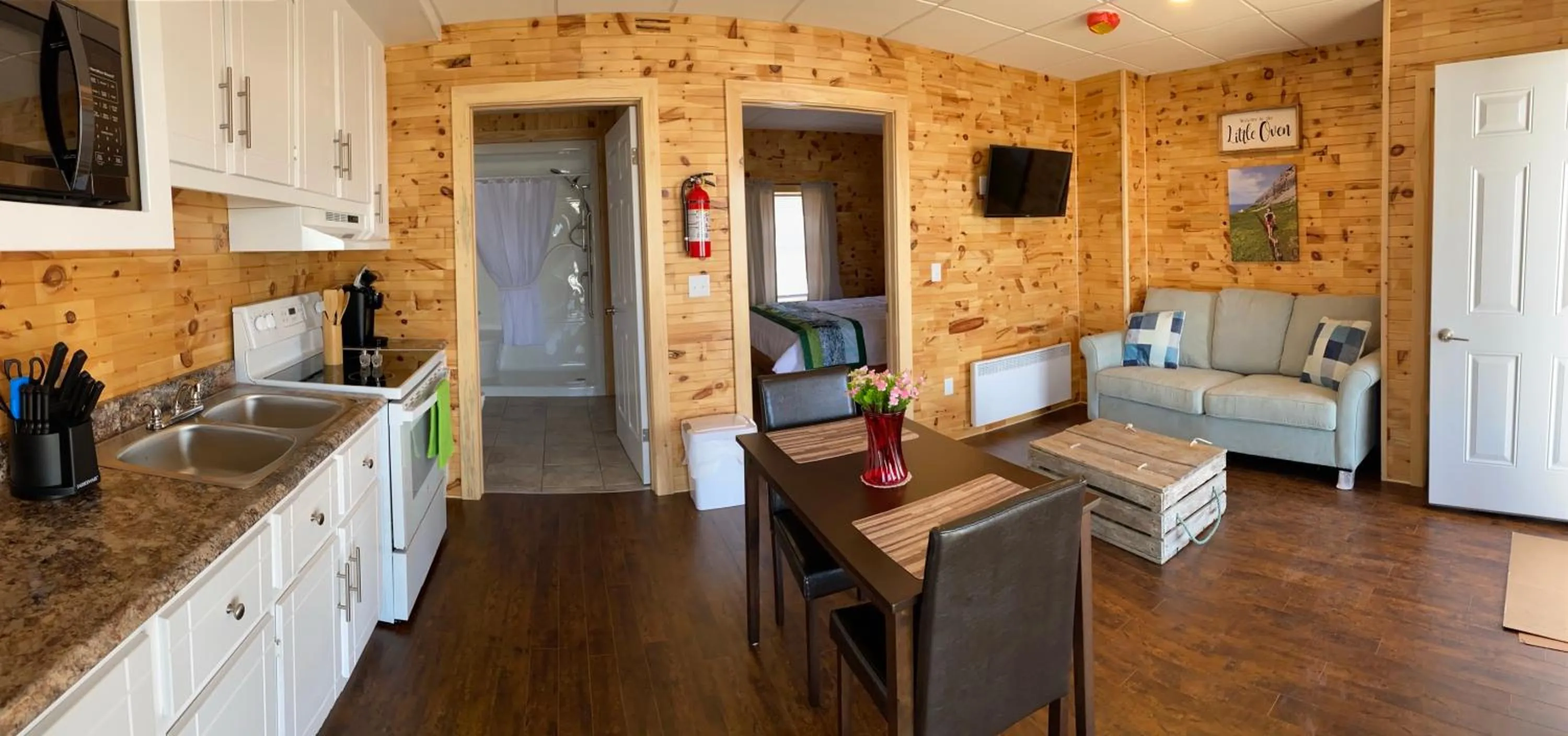 Raleigh Rooms & Taylor's Crafts