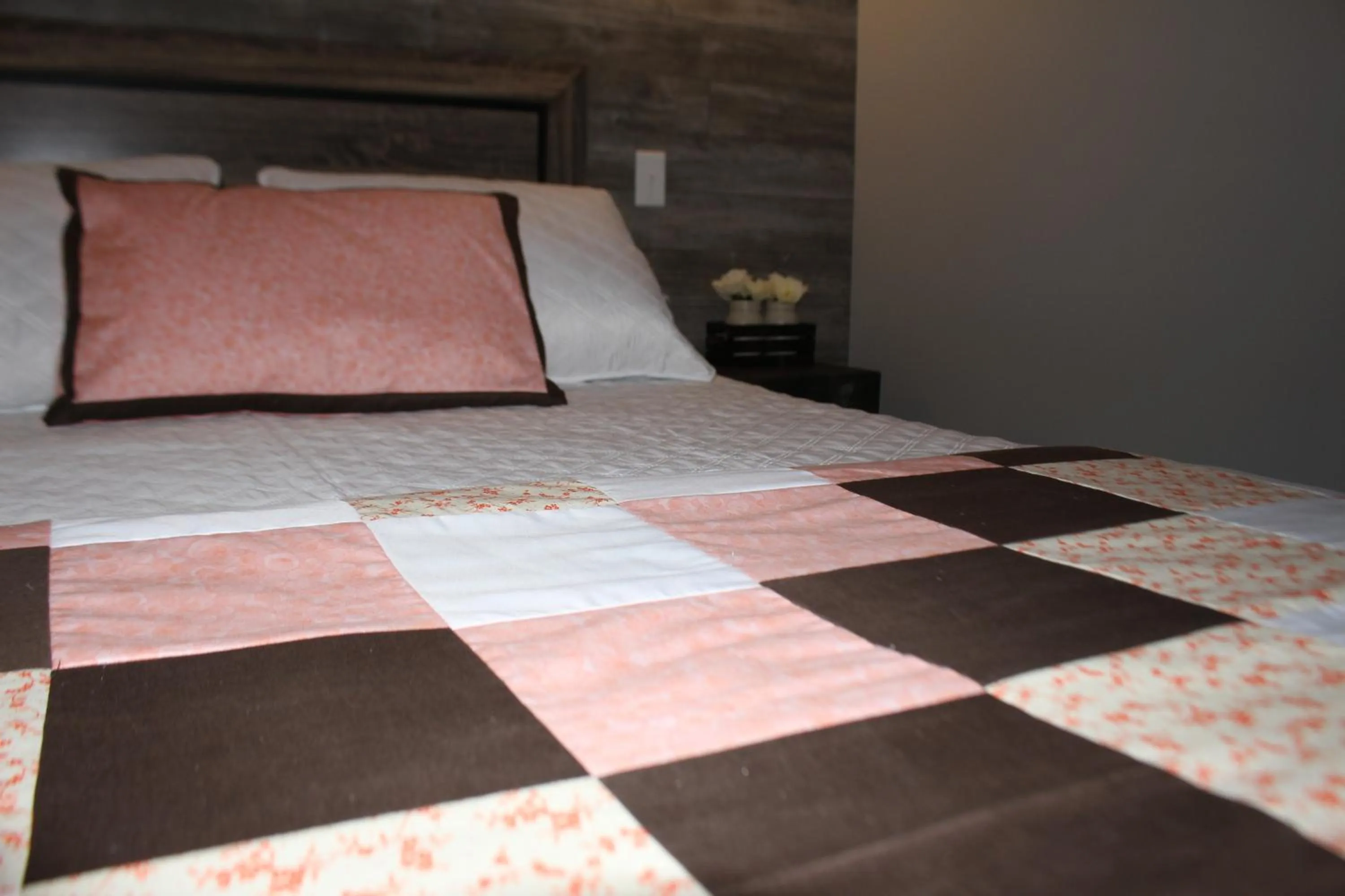 Bed in Raleigh Rooms & Taylor's Crafts