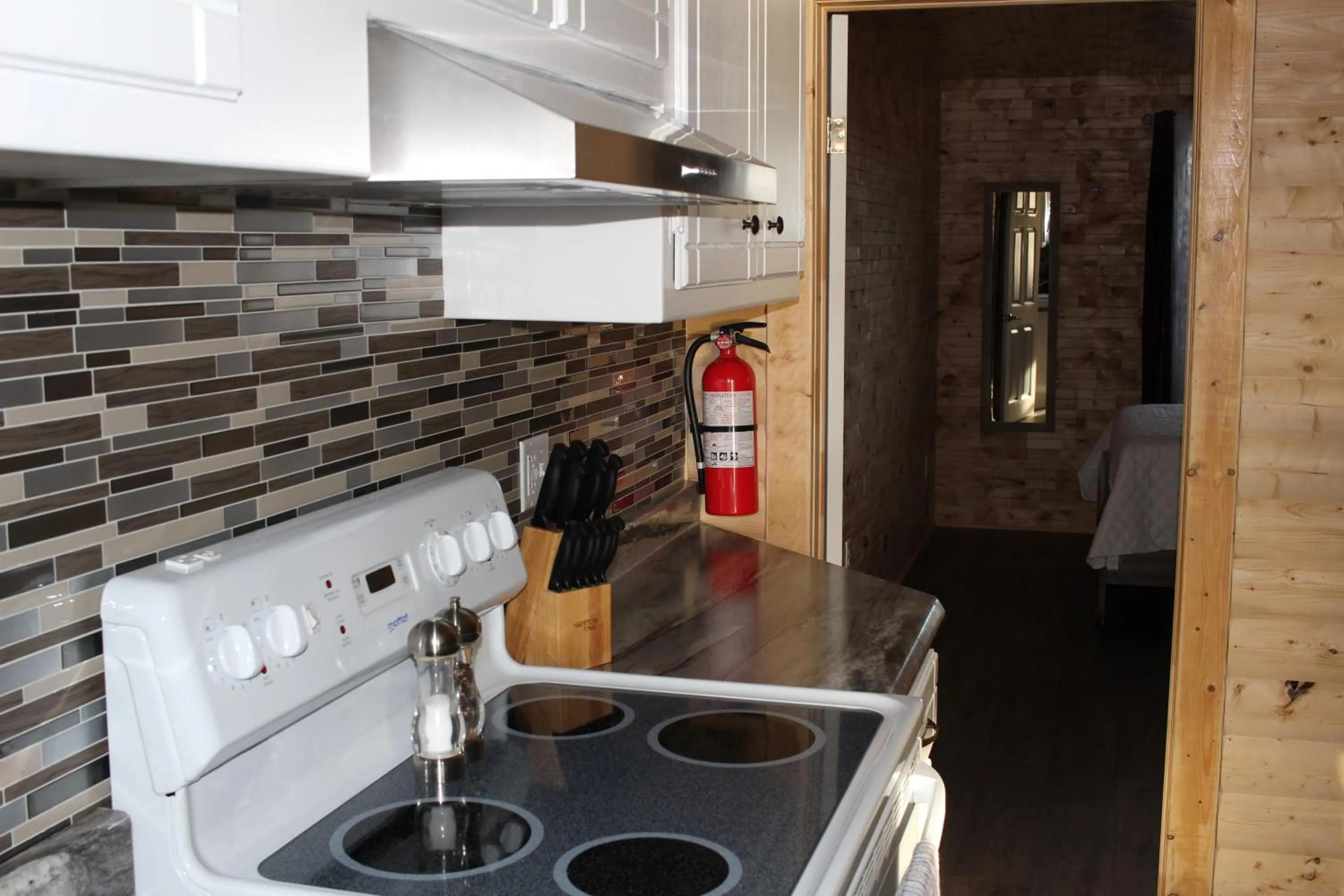 Raleigh Rooms & Taylor's Crafts