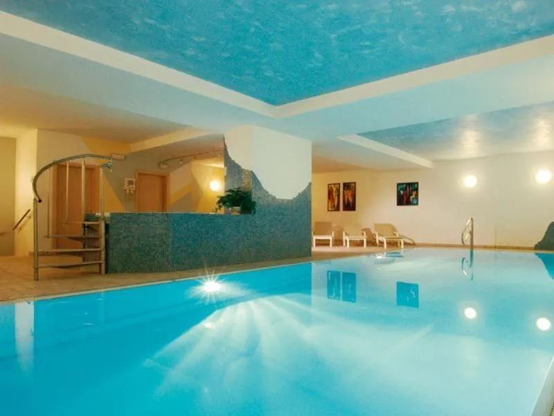 Swimming pool in Residence Sonneck