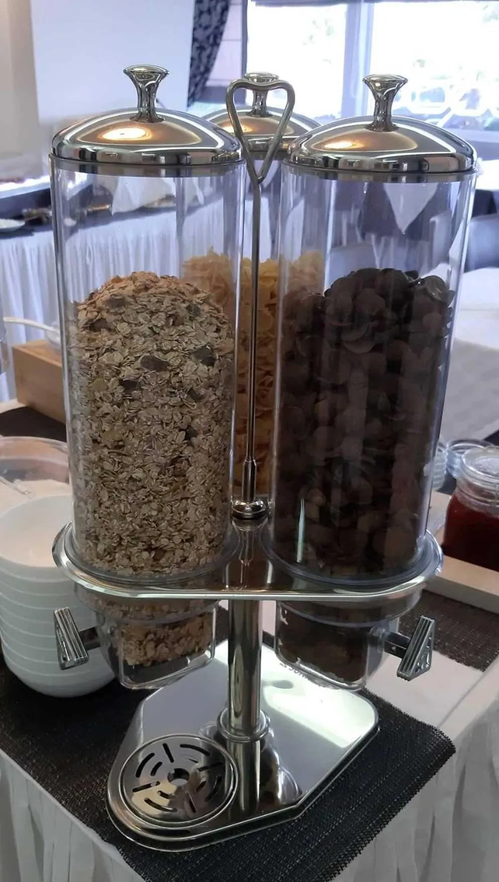 Breakfast in Hotel Rodon