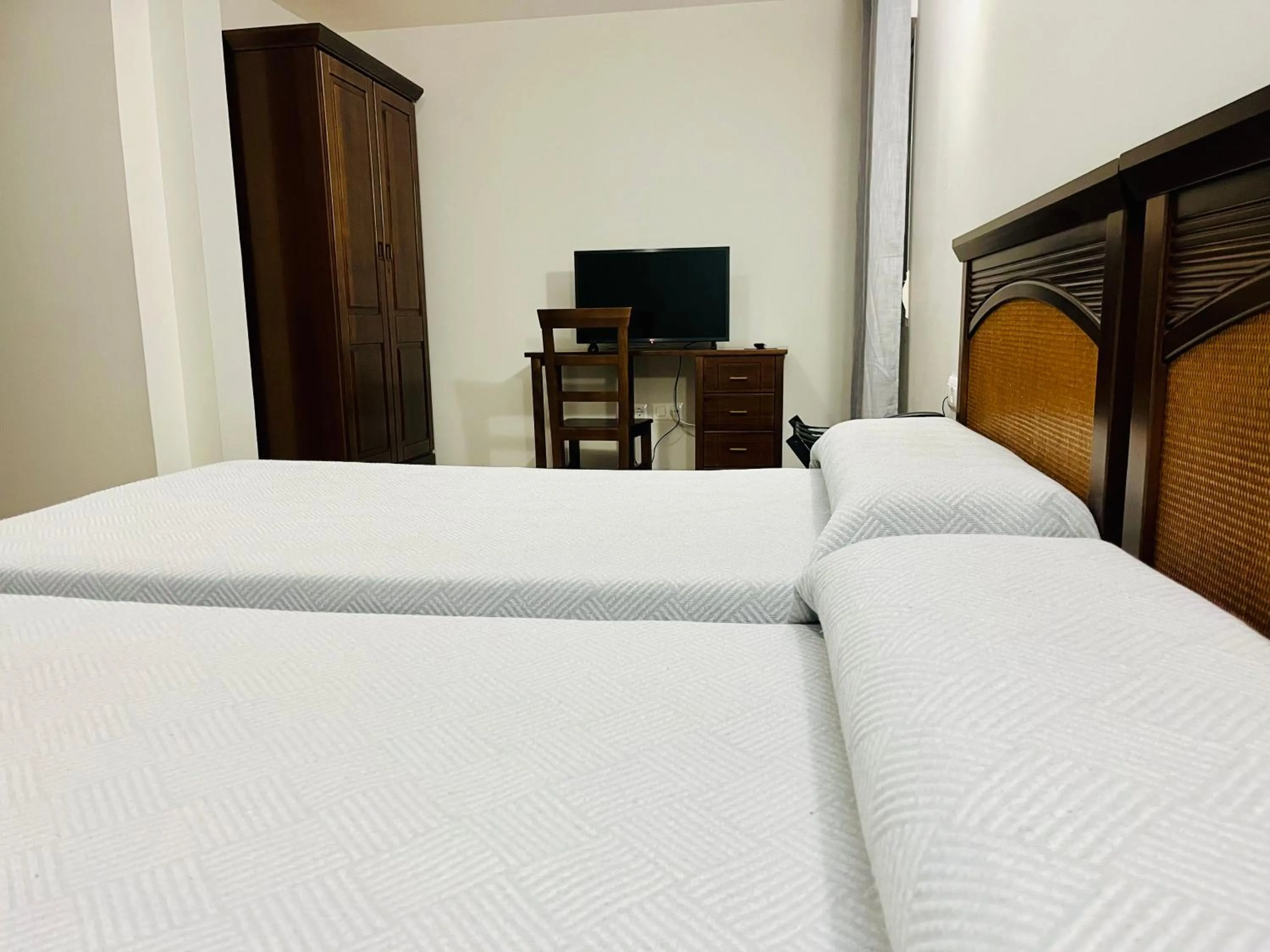 Photo of the whole room, Bed in Hotel Cervantes