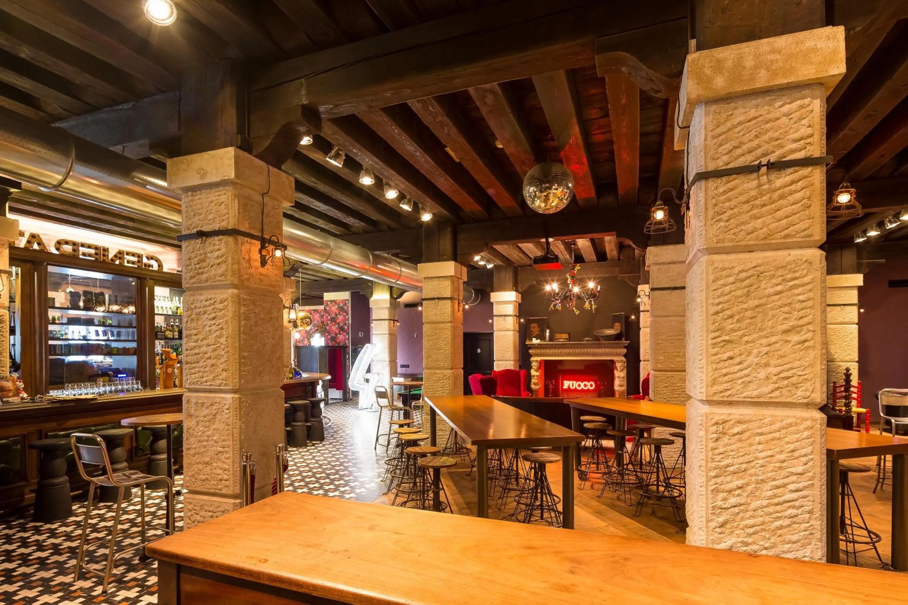 Restaurant/places to eat in Generator Venice