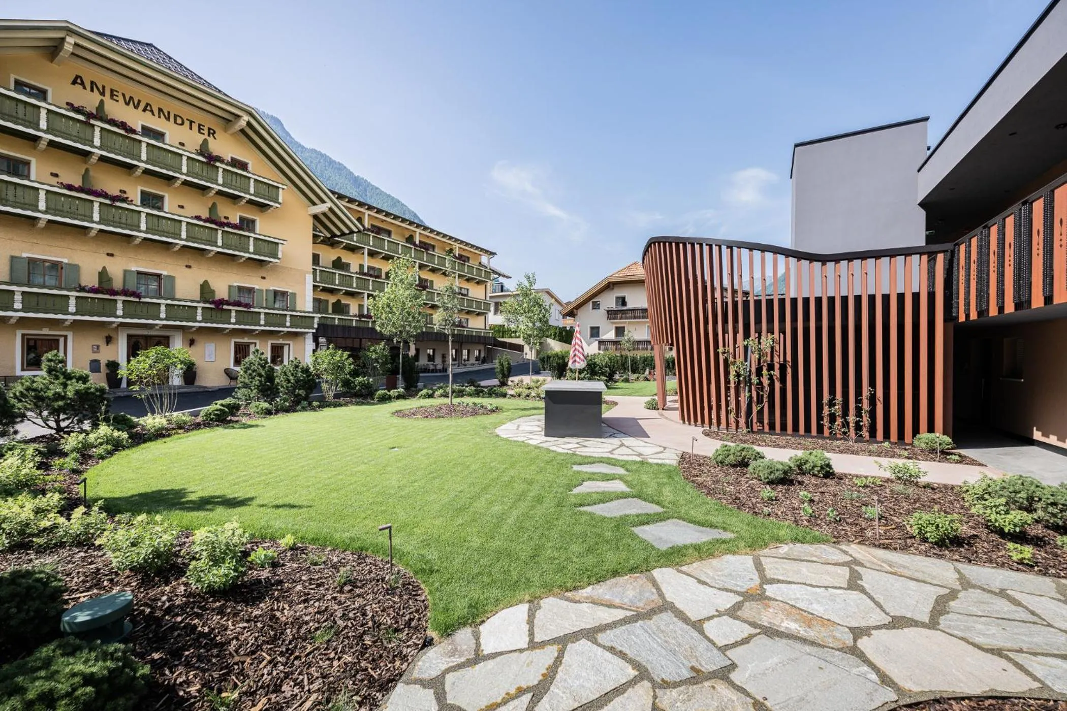 Property building in Hotel Anewandter