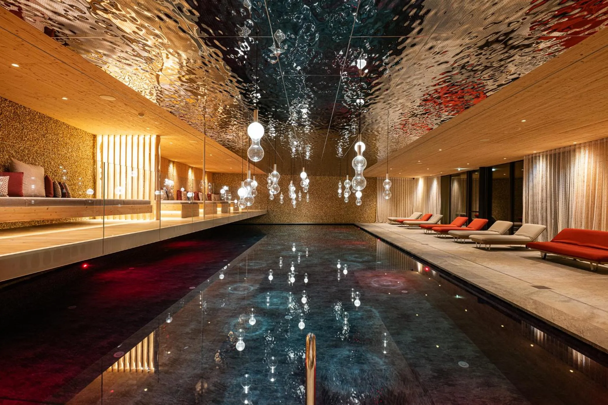 Pool view in Hotel Anewandter