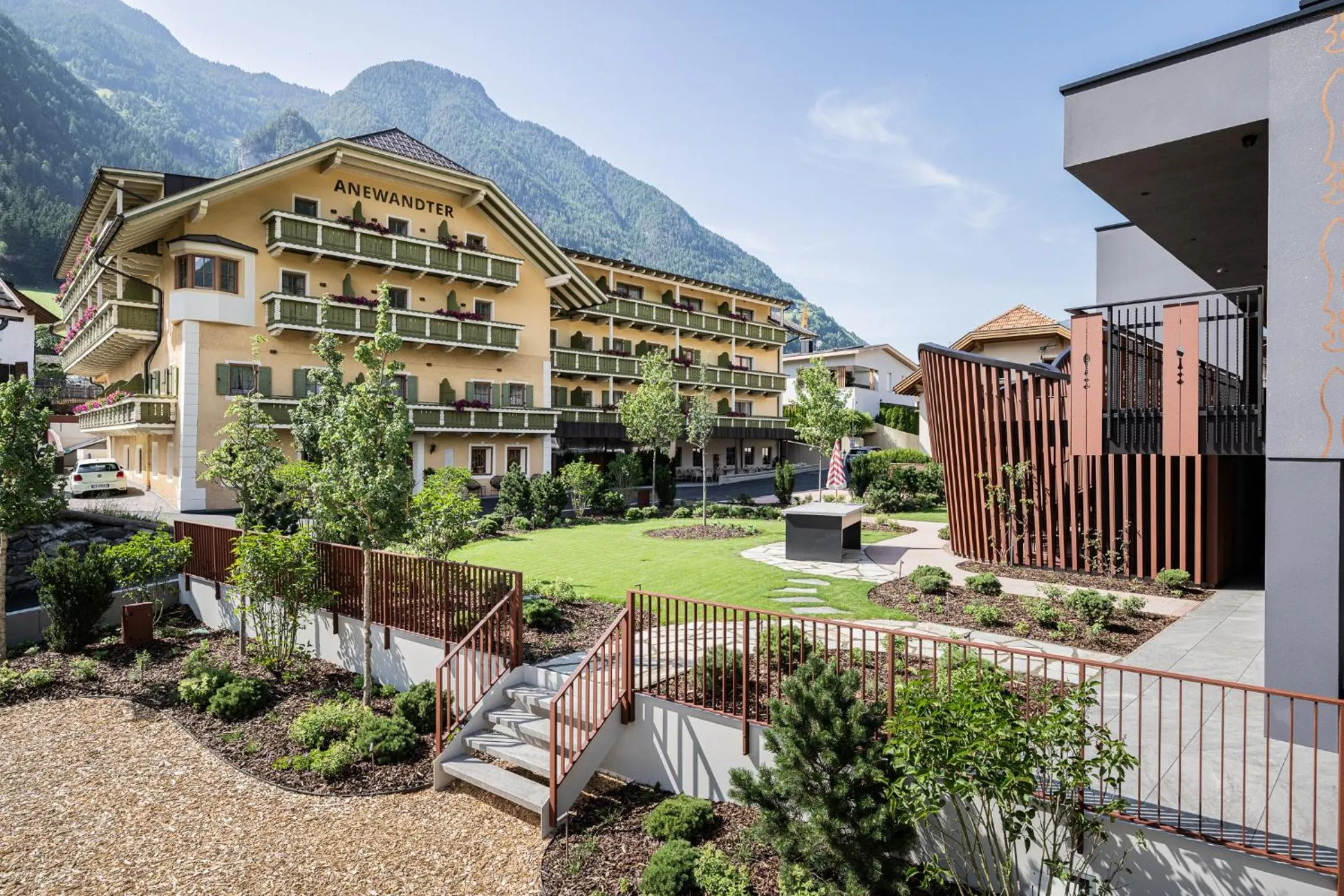 Property building in Hotel Anewandter