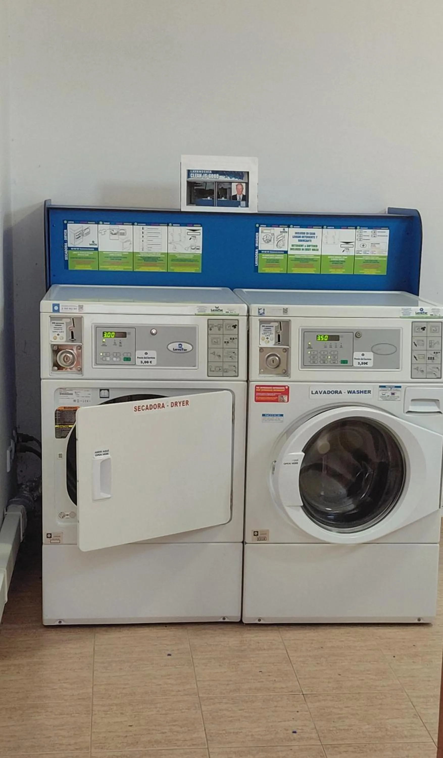 laundry in Rosamar Apartamentos