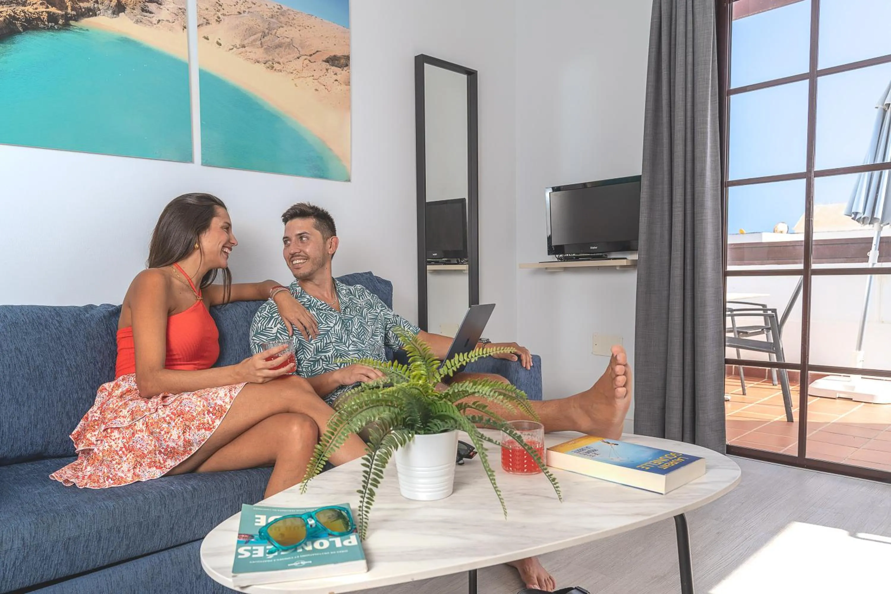 Living room in Rosamar Apartamentos