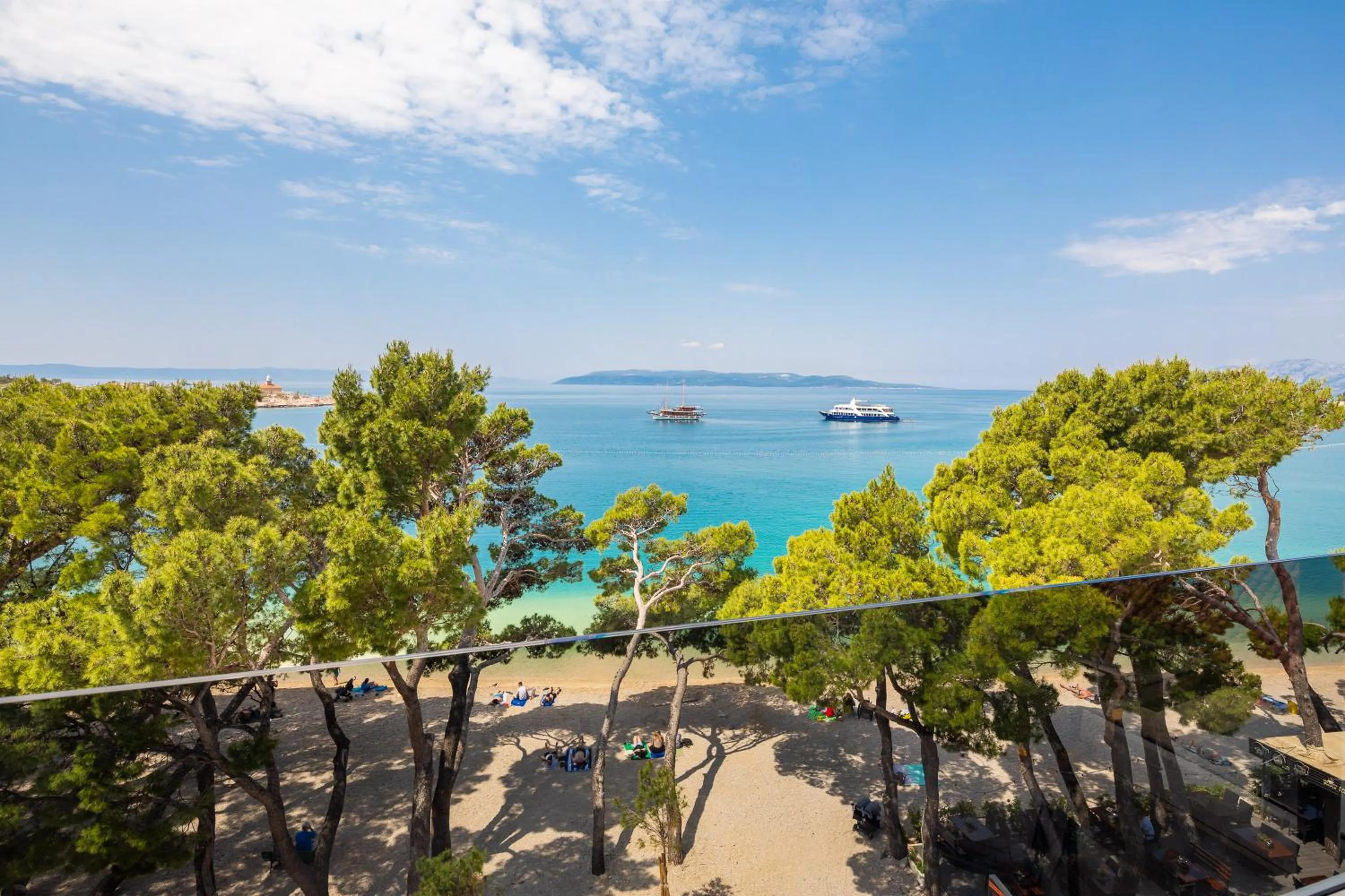 View (from property/room) in Hotel Central Beach 9