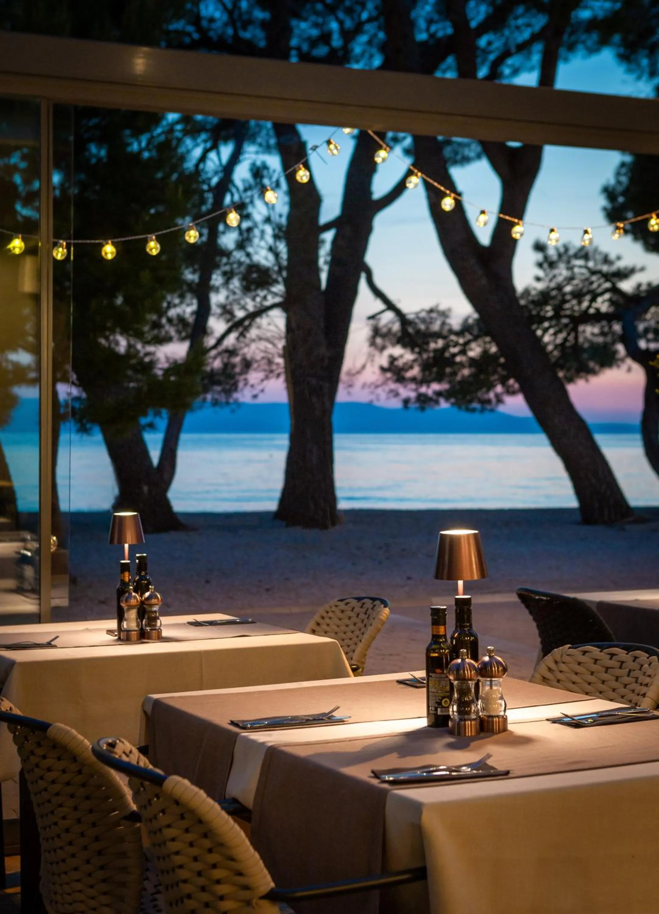 Restaurant/places to eat in Hotel Central Beach 9