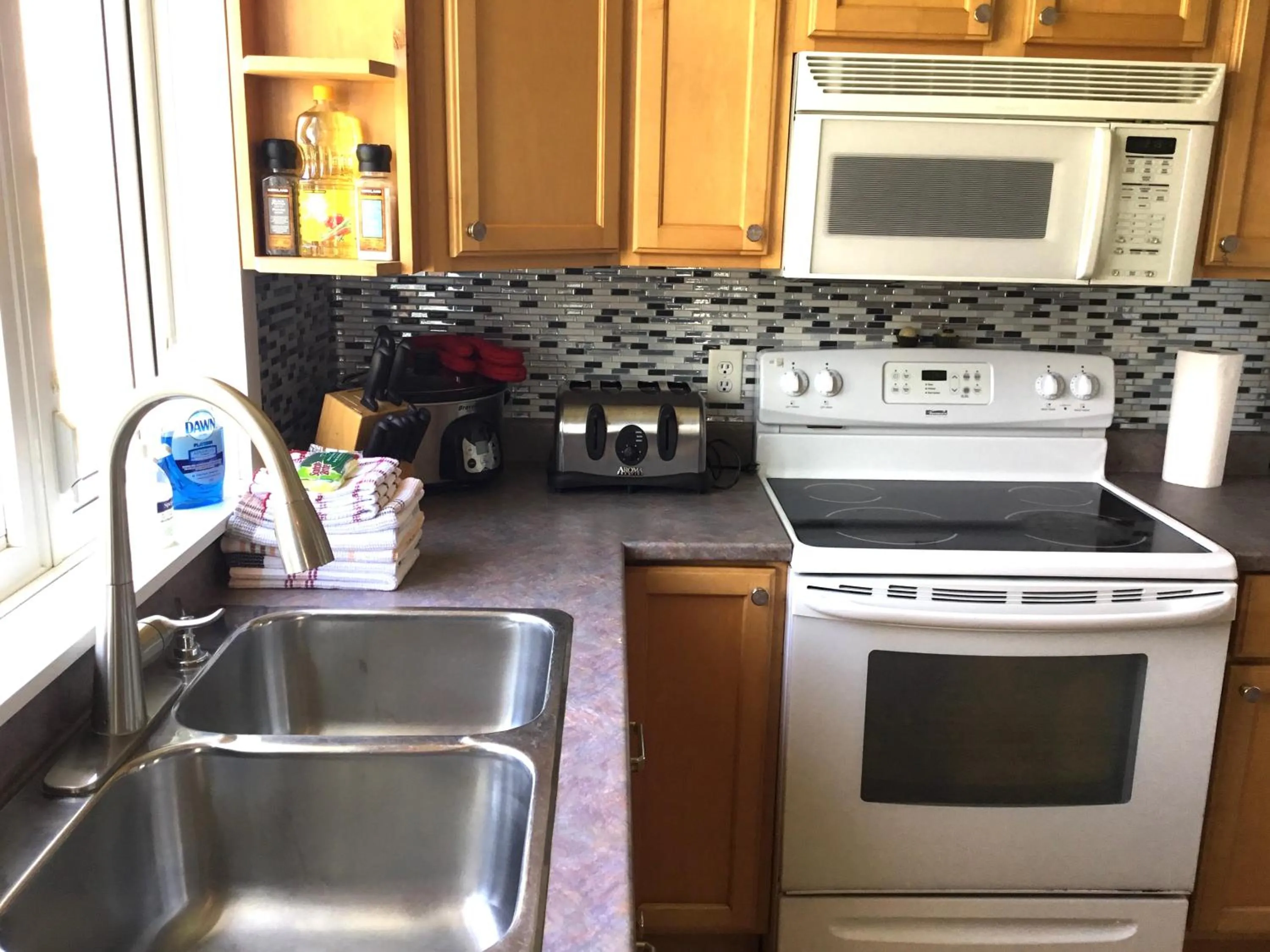 Kitchen or kitchenette in The Coastal Country House in New Brunswick