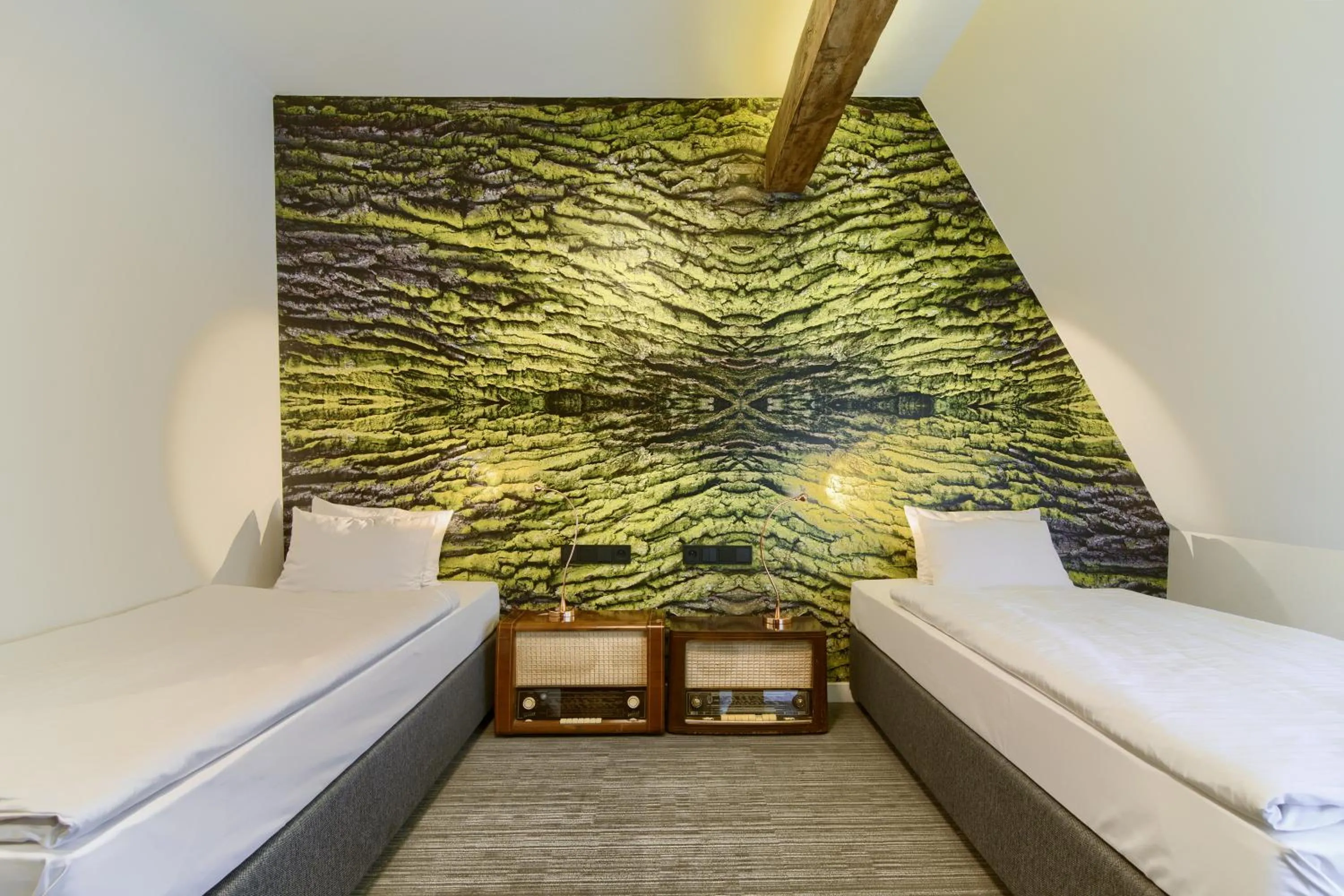 Photo of the whole room, Bed in Pałac Pakosław