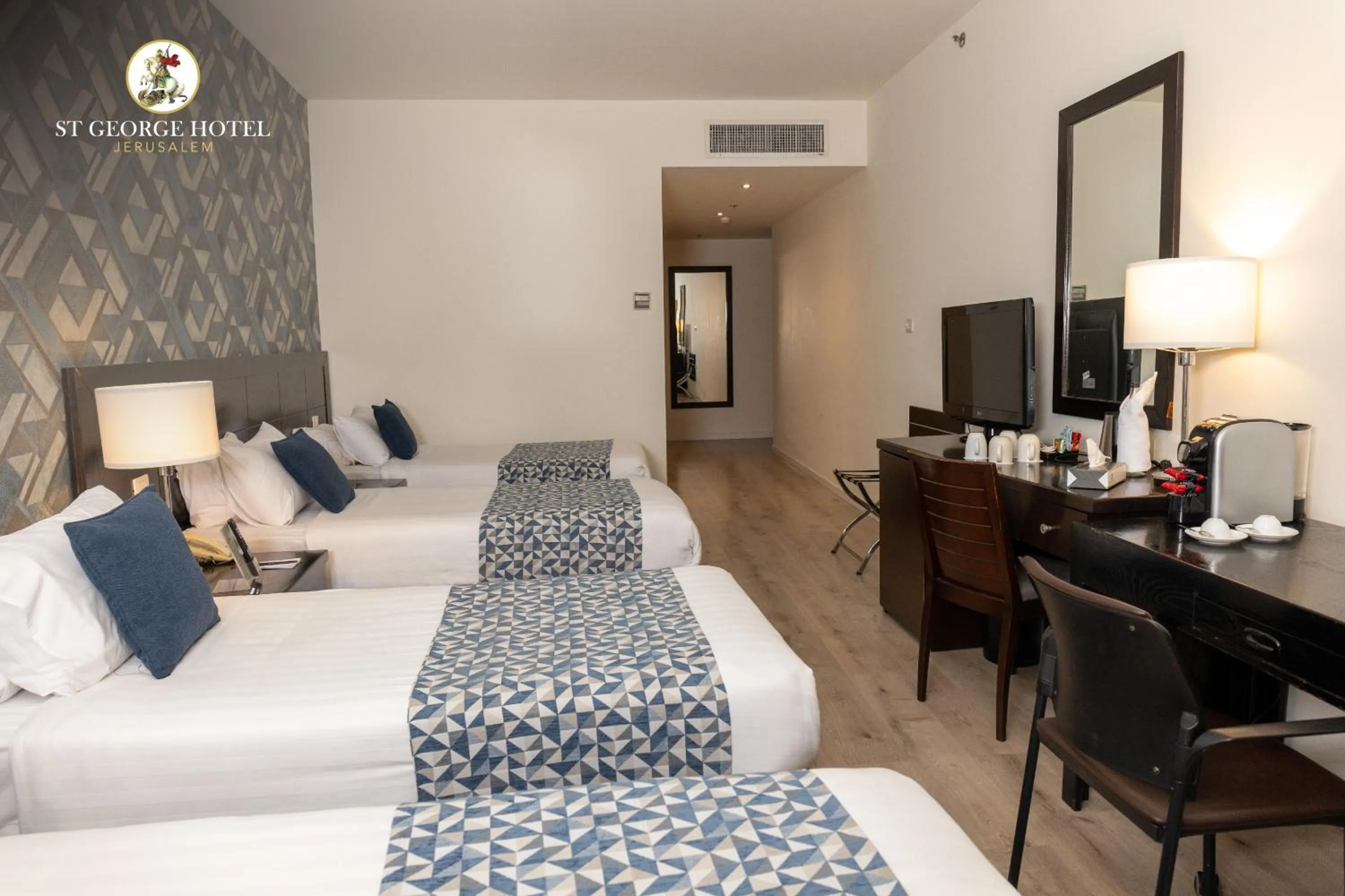 Bed in St. George Hotel