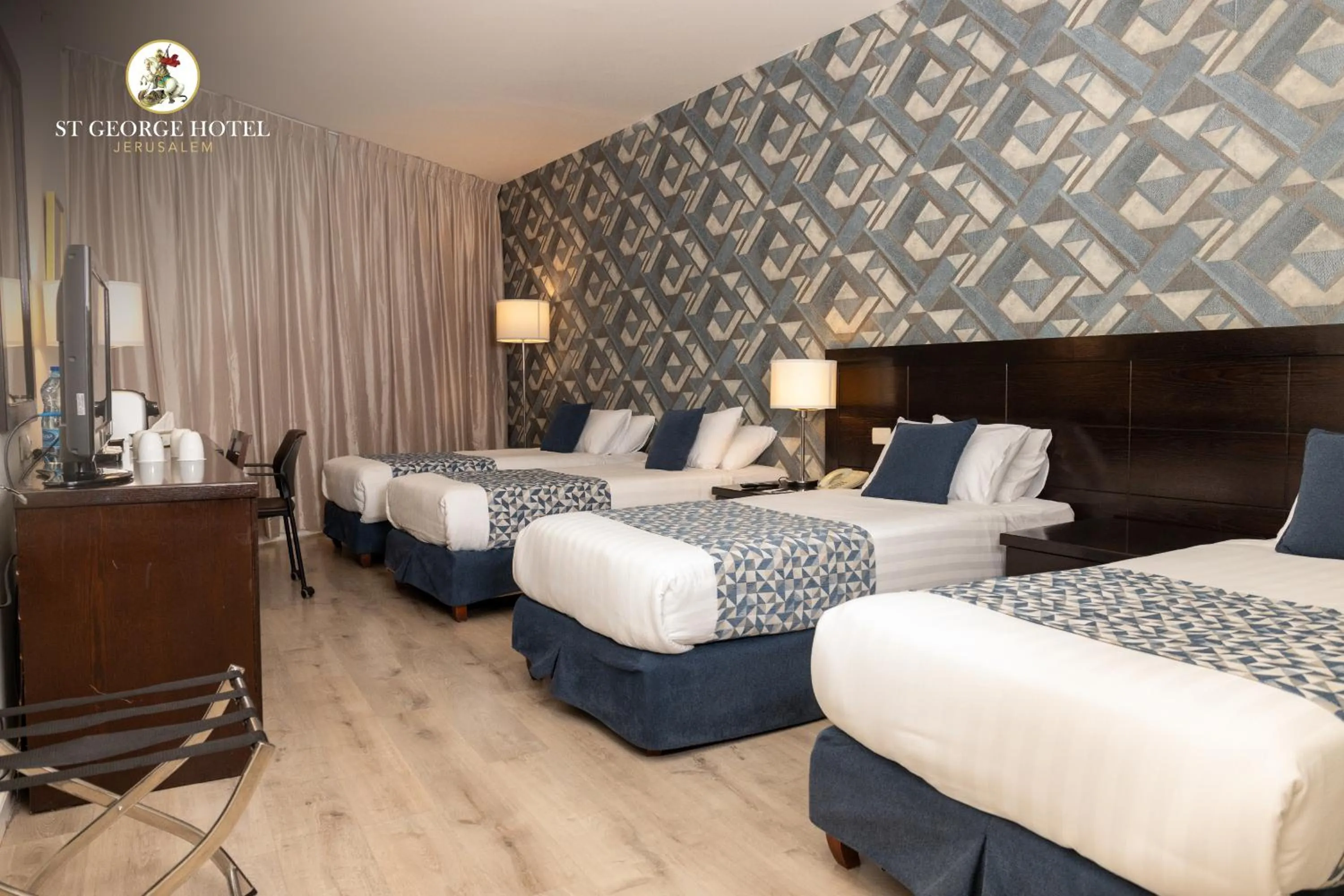 Bed in St. George Hotel