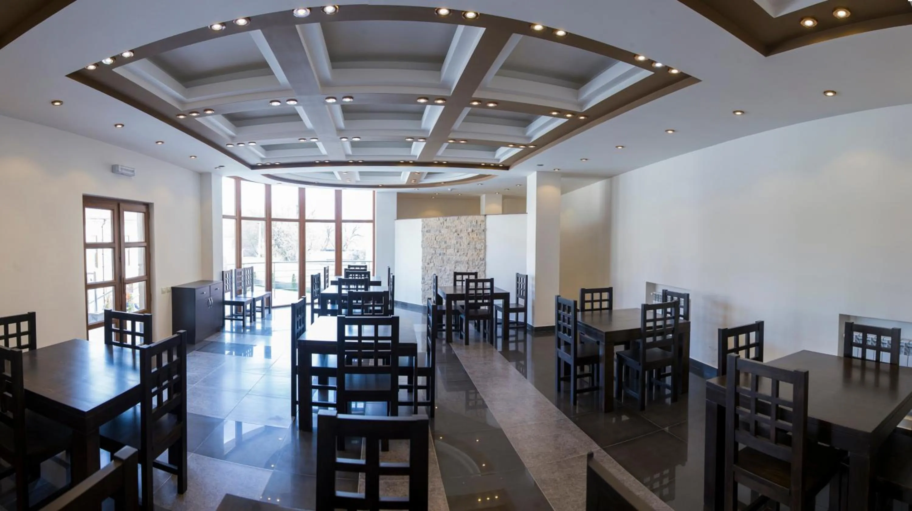 Restaurant/places to eat in Grand Hills