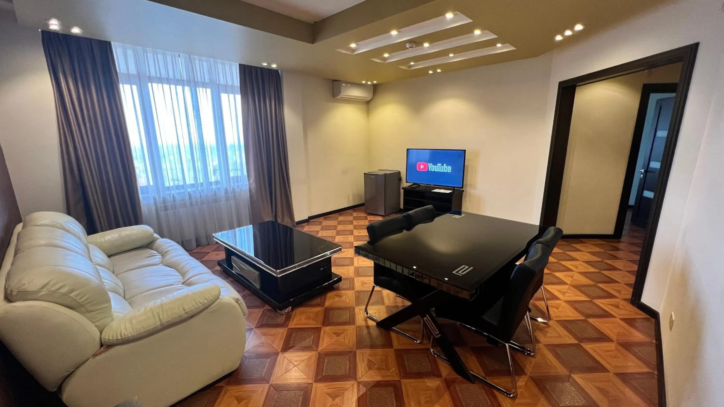 TV and multimedia in Grand Hills