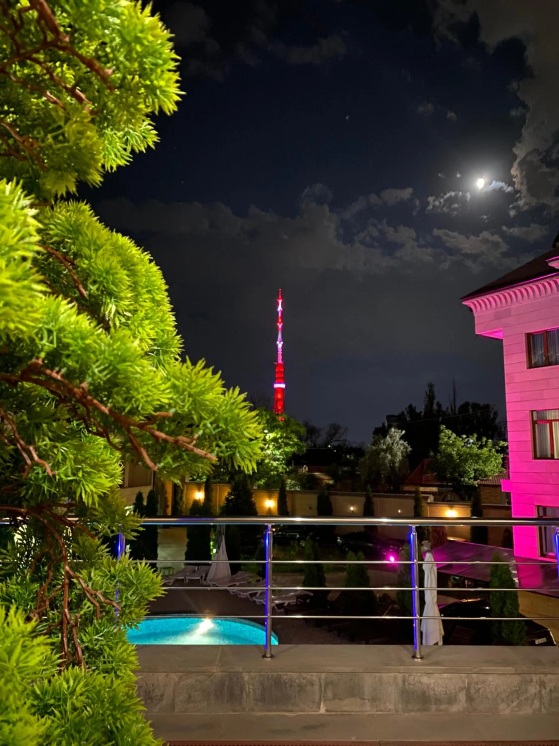 Night in Grand Hills