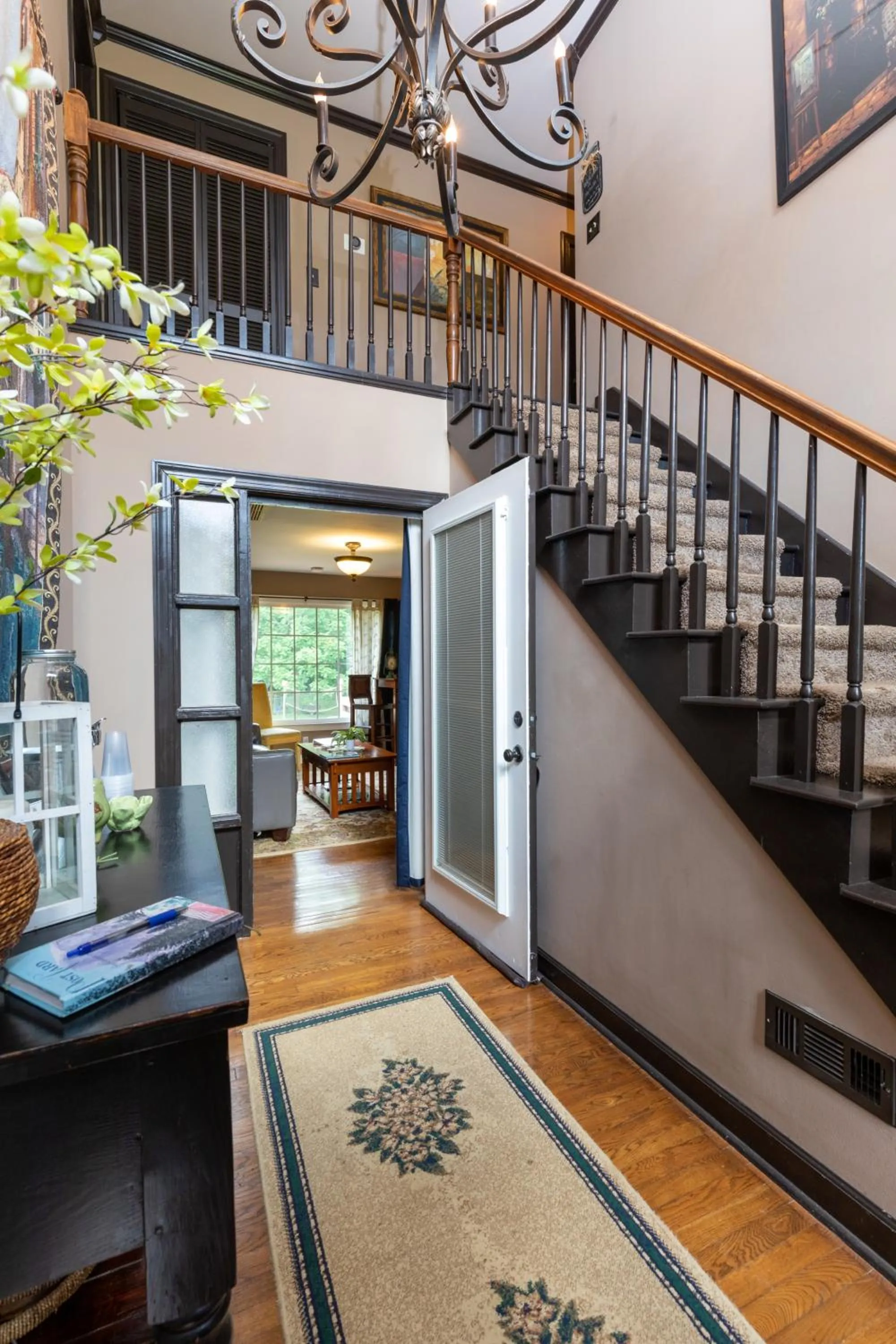 Facade/entrance in Brenda Lee History 4BR Retreat Pool Hot Tub