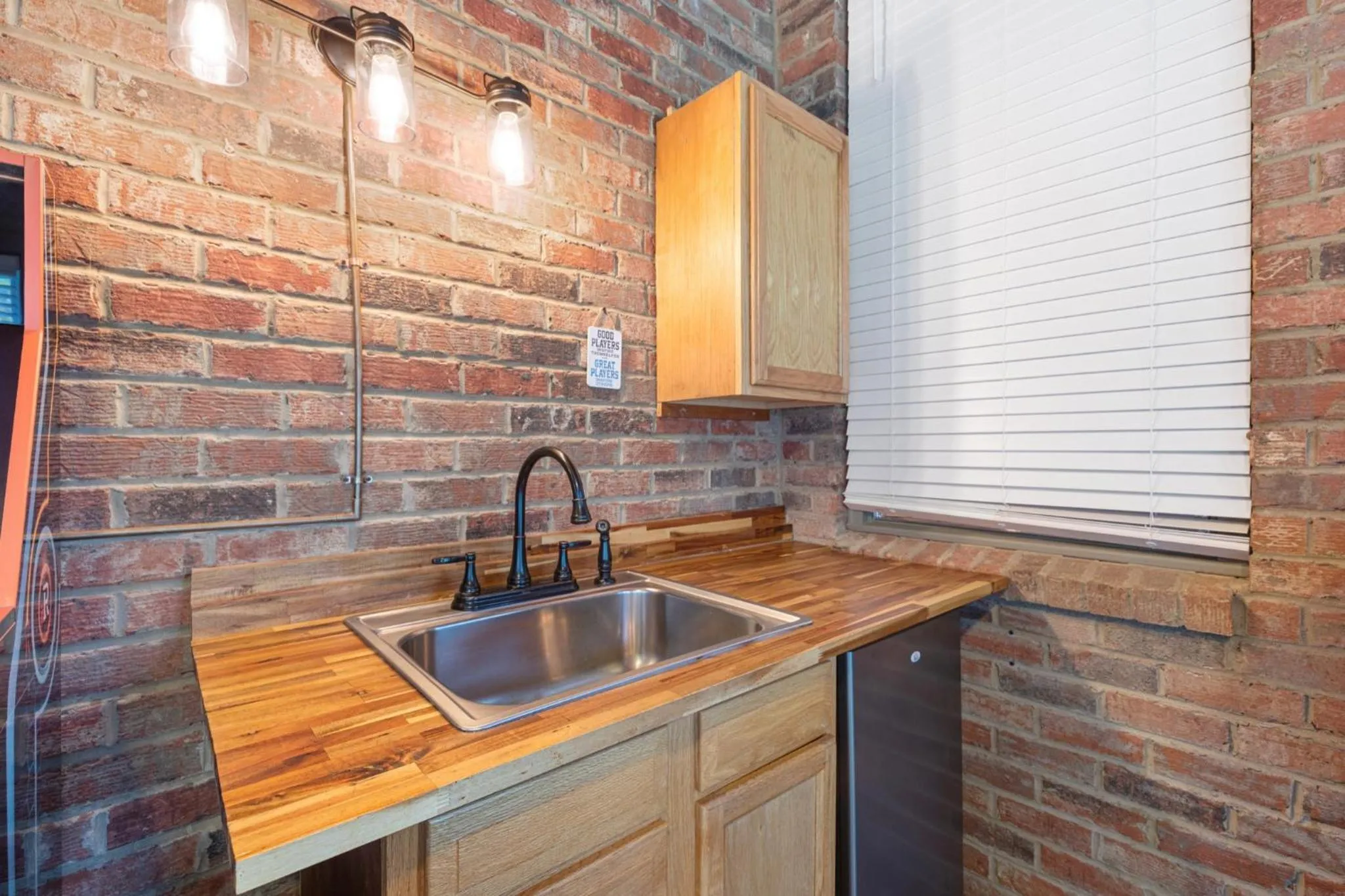 Kitchen or kitchenette in Brenda Lee History 4BR Retreat Pool Hot Tub