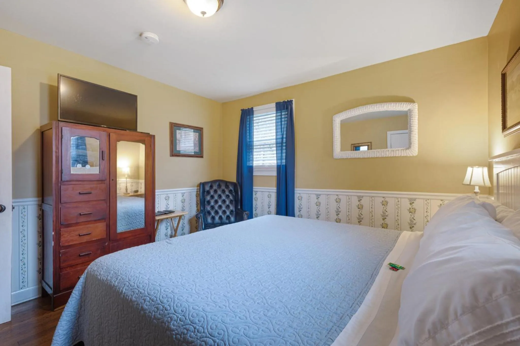 Bedroom, Bed in Brenda Lee History 4BR Retreat Pool Hot Tub