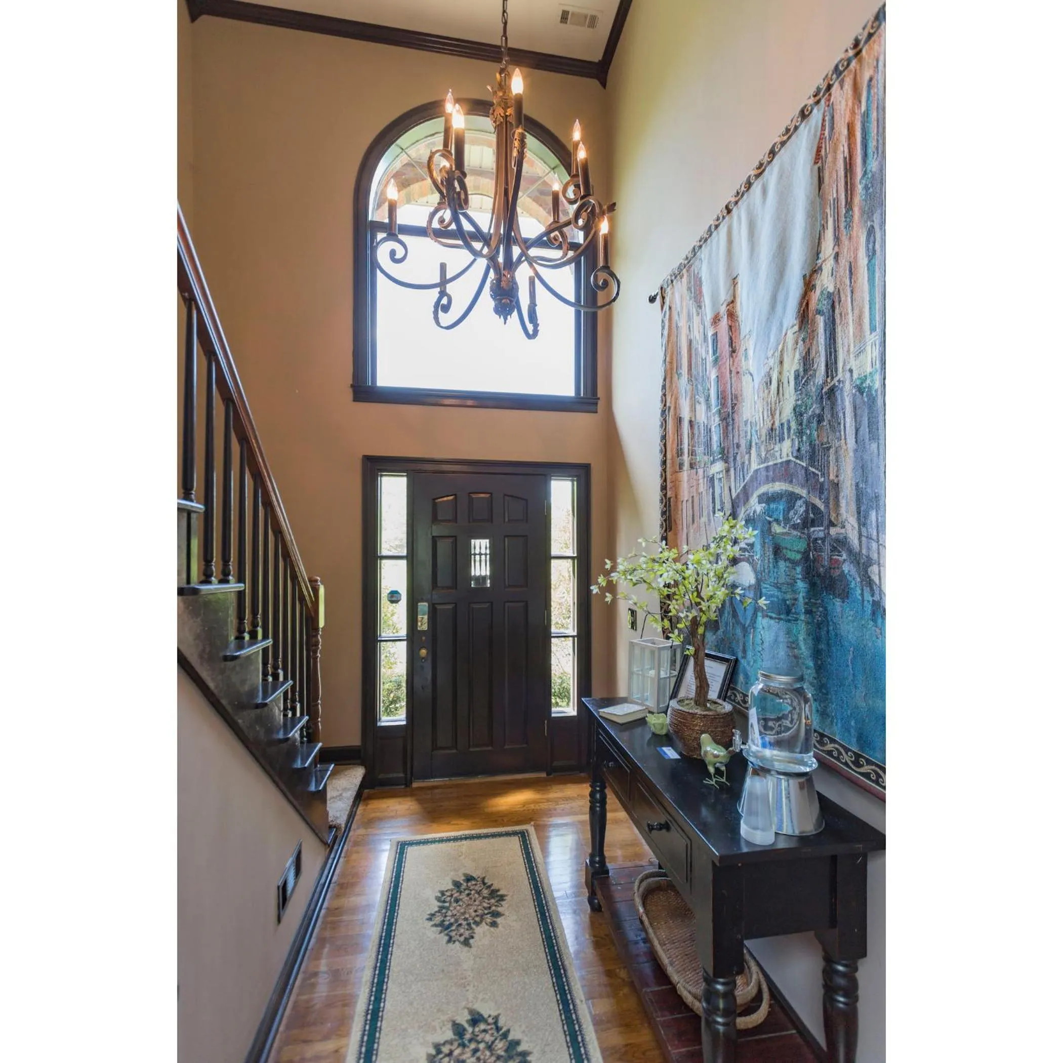 Facade/entrance in Brenda Lee History 4BR Retreat Pool Hot Tub