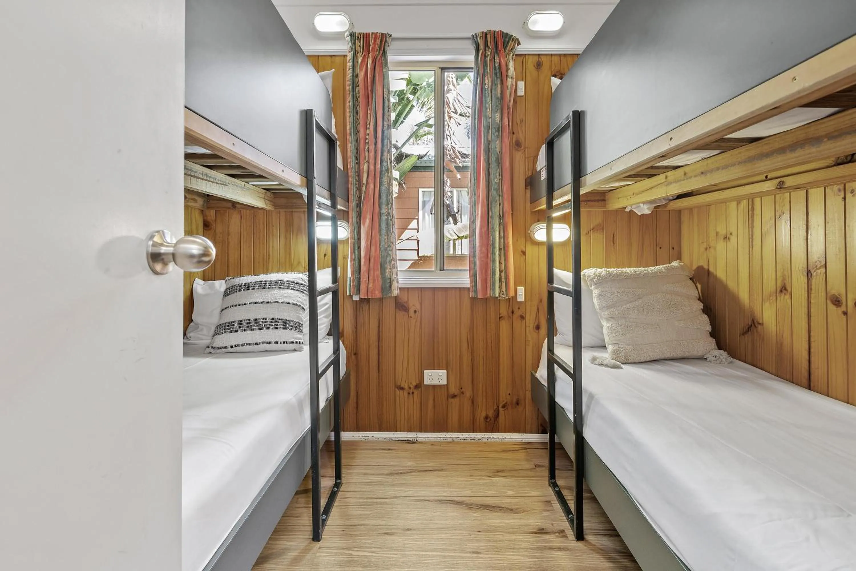 Bed in Tasman Holiday Parks - Airlie Beach