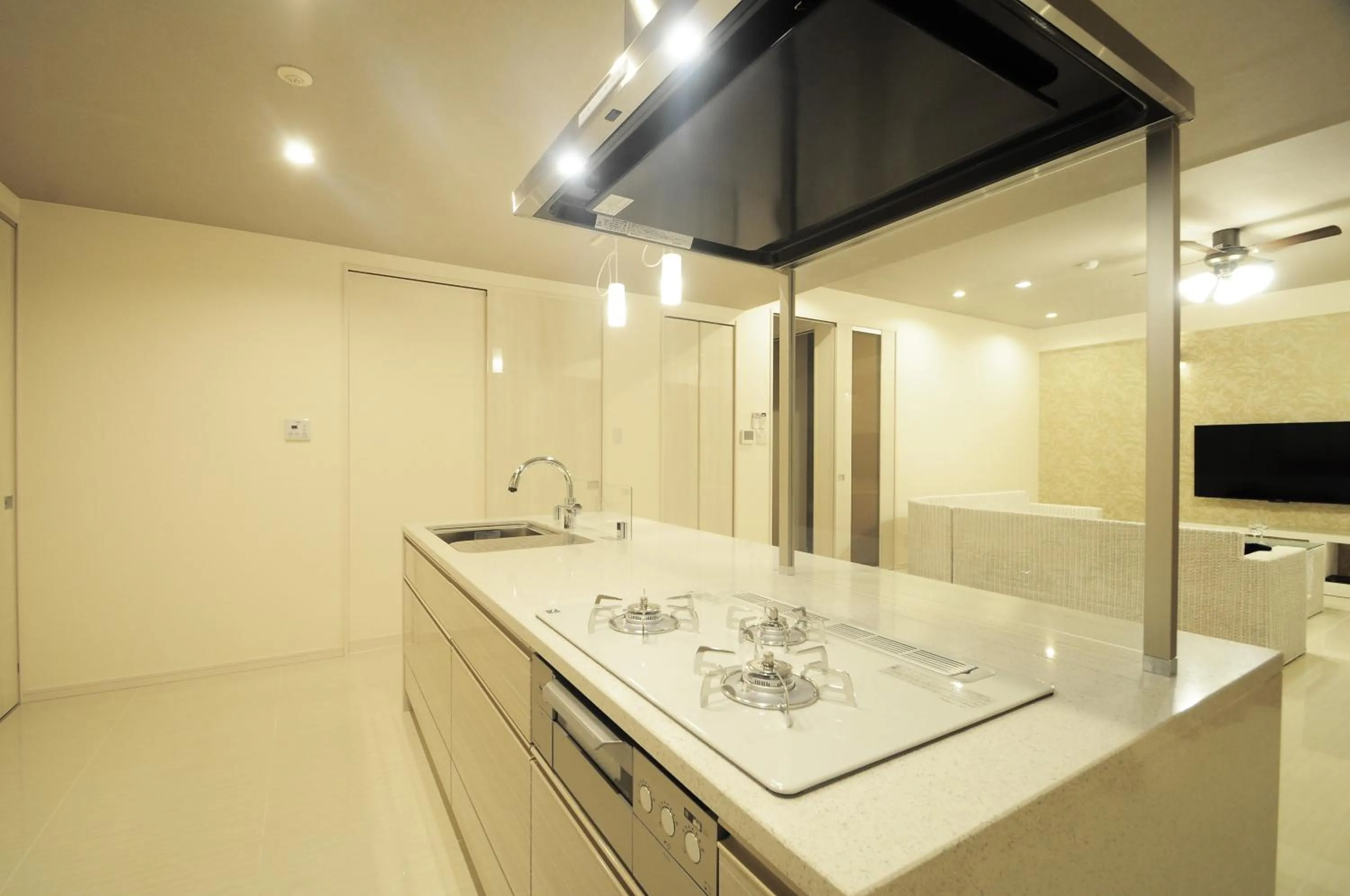 Kitchen or kitchenette in Costa Bella Condominium Resort