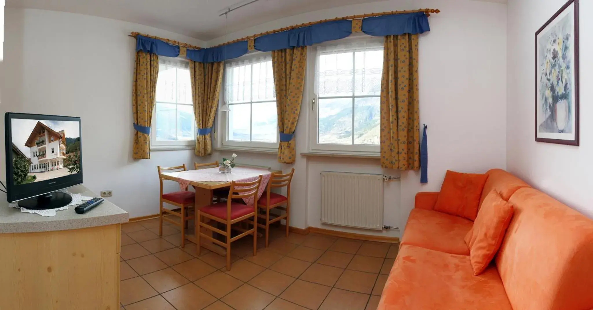 Apartment with Balcony and Valley View in Mühlrast Apartment with Balcony and Valley View in Mühlrast
