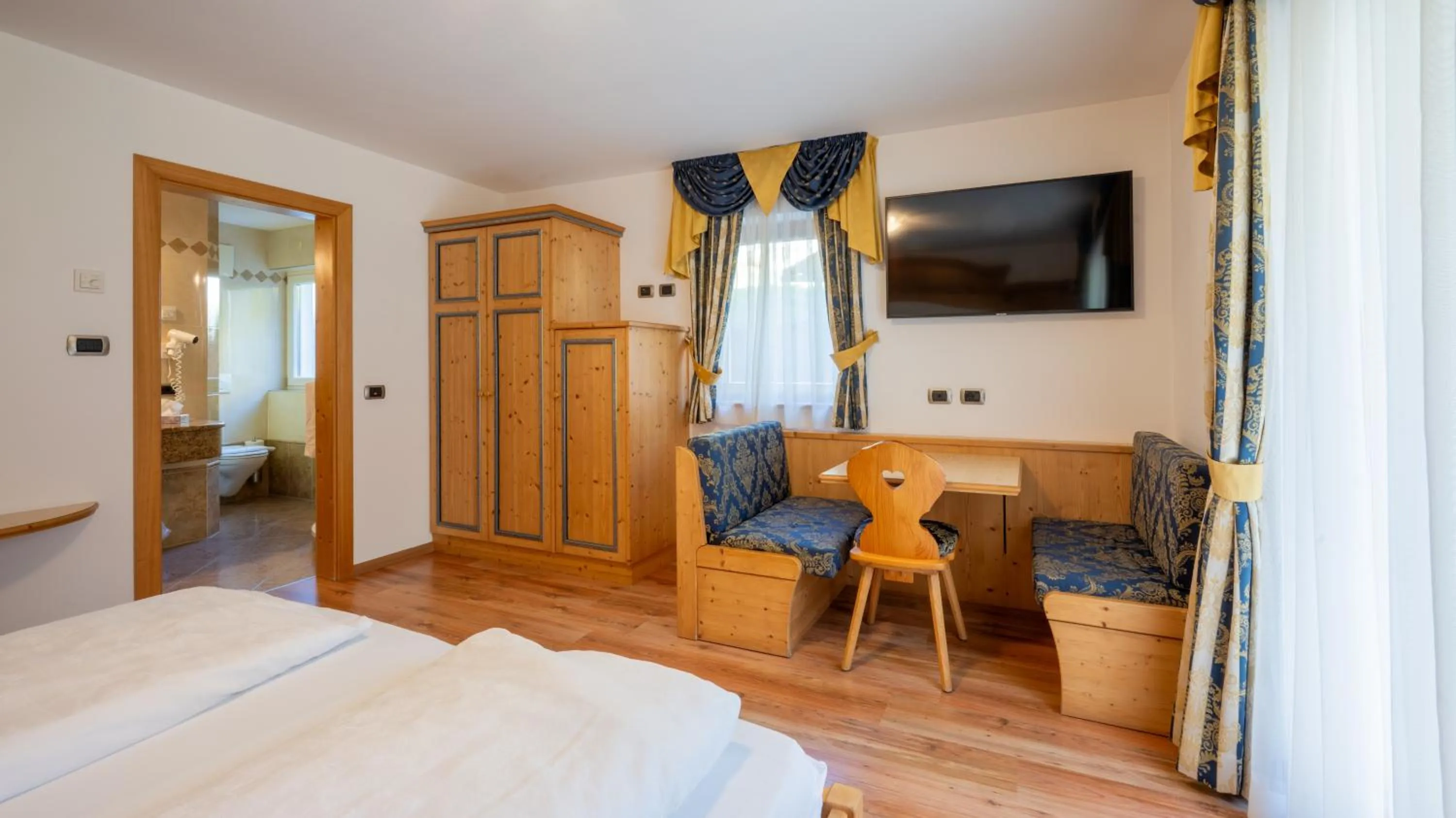 Bedroom, Bed in Garni Hotel and Apartments Wildbach