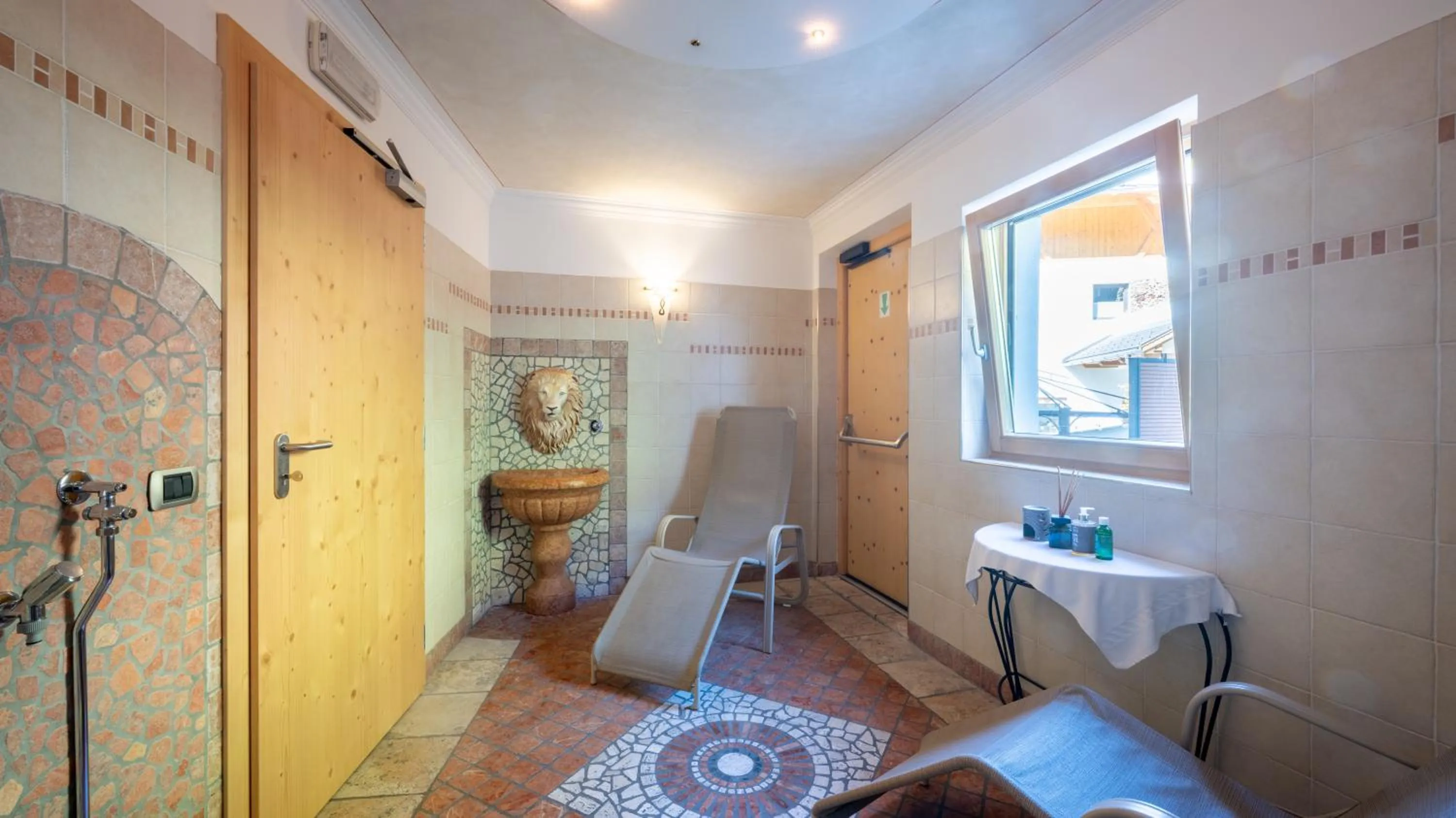 Garni Hotel and Apartments Wildbach